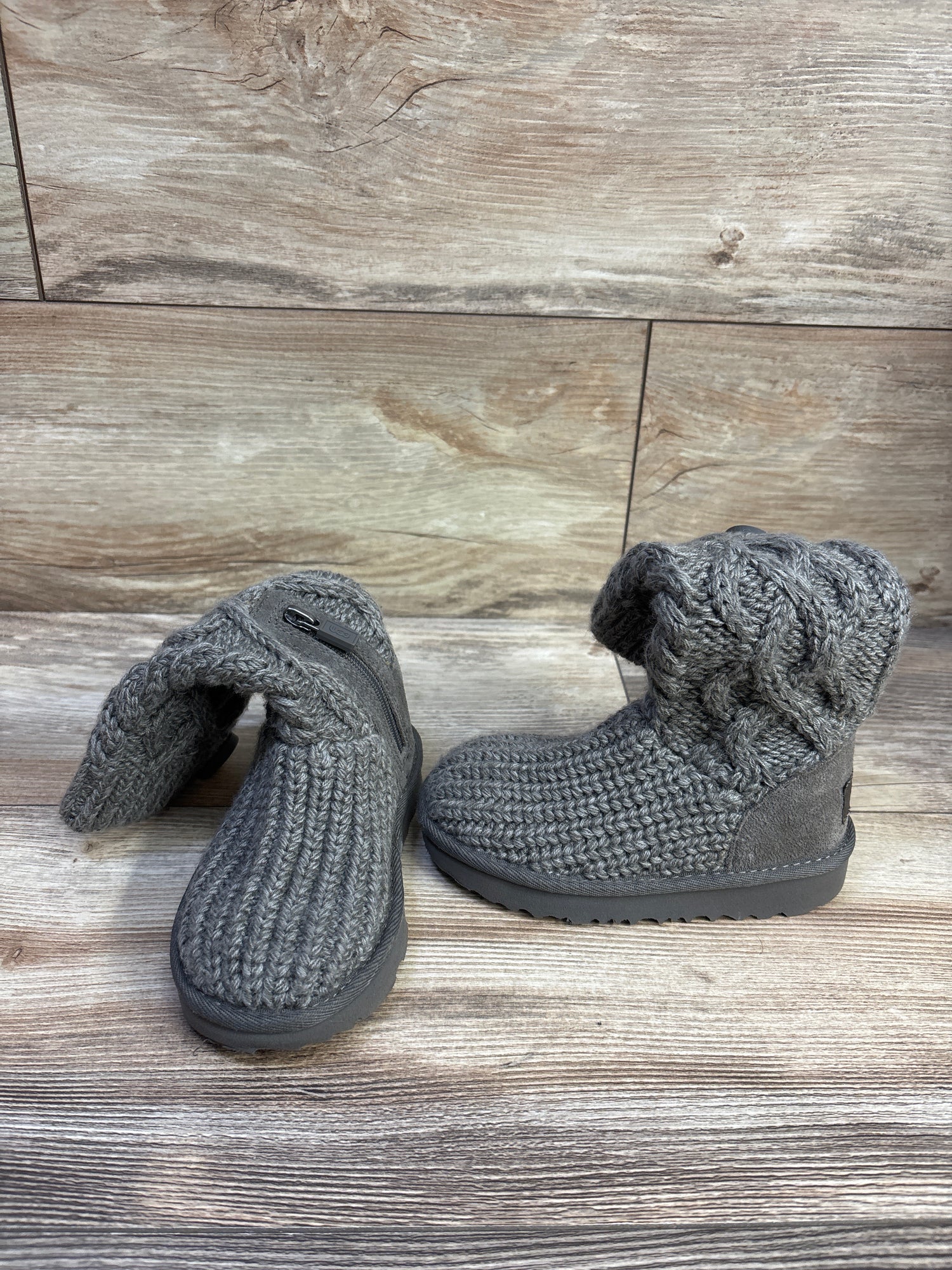 UGG Braided Knit Boots Grey sz 8c
