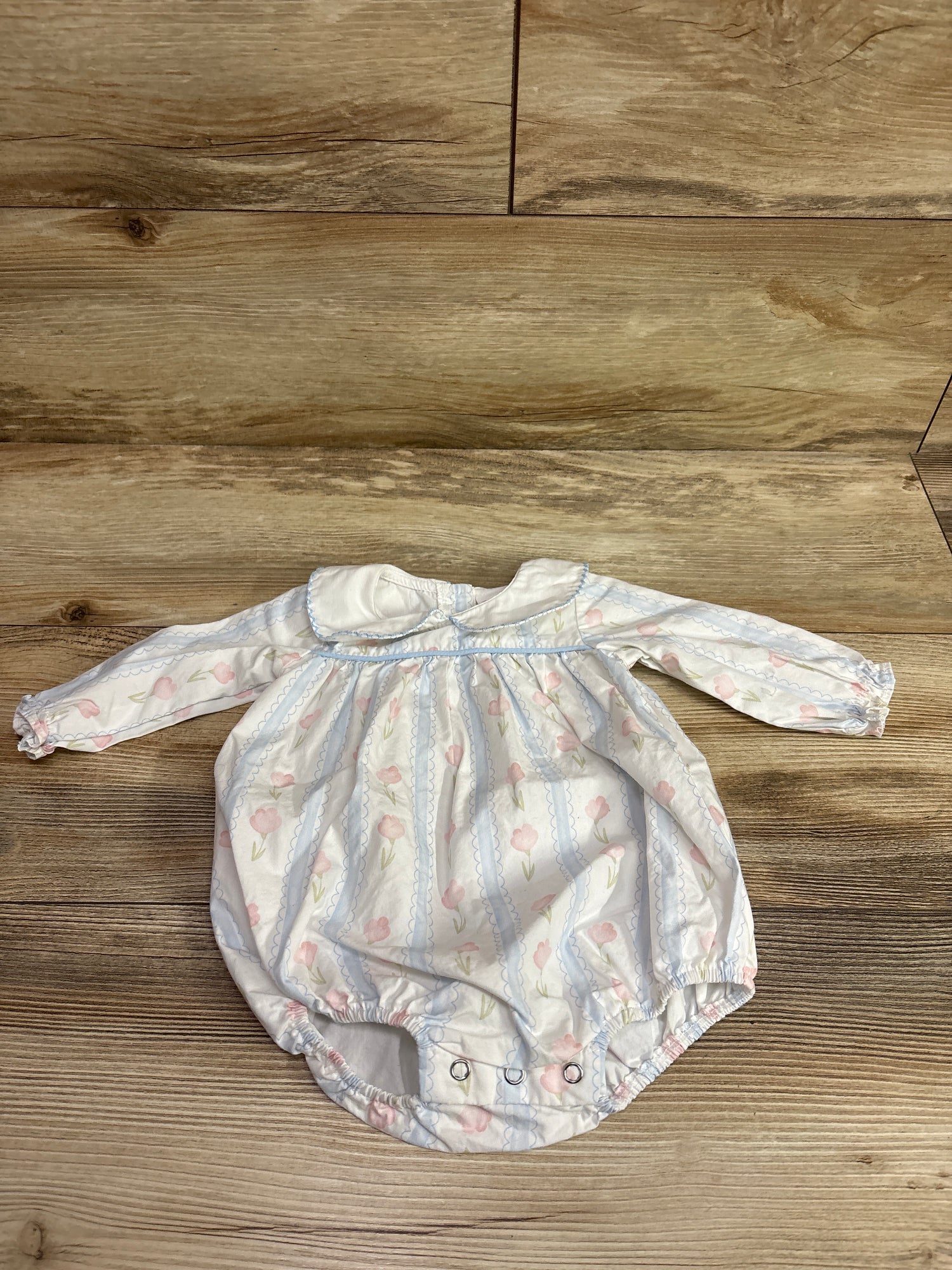 Stitchy Fish Long Sleeve Bubble Romper White sz 3m