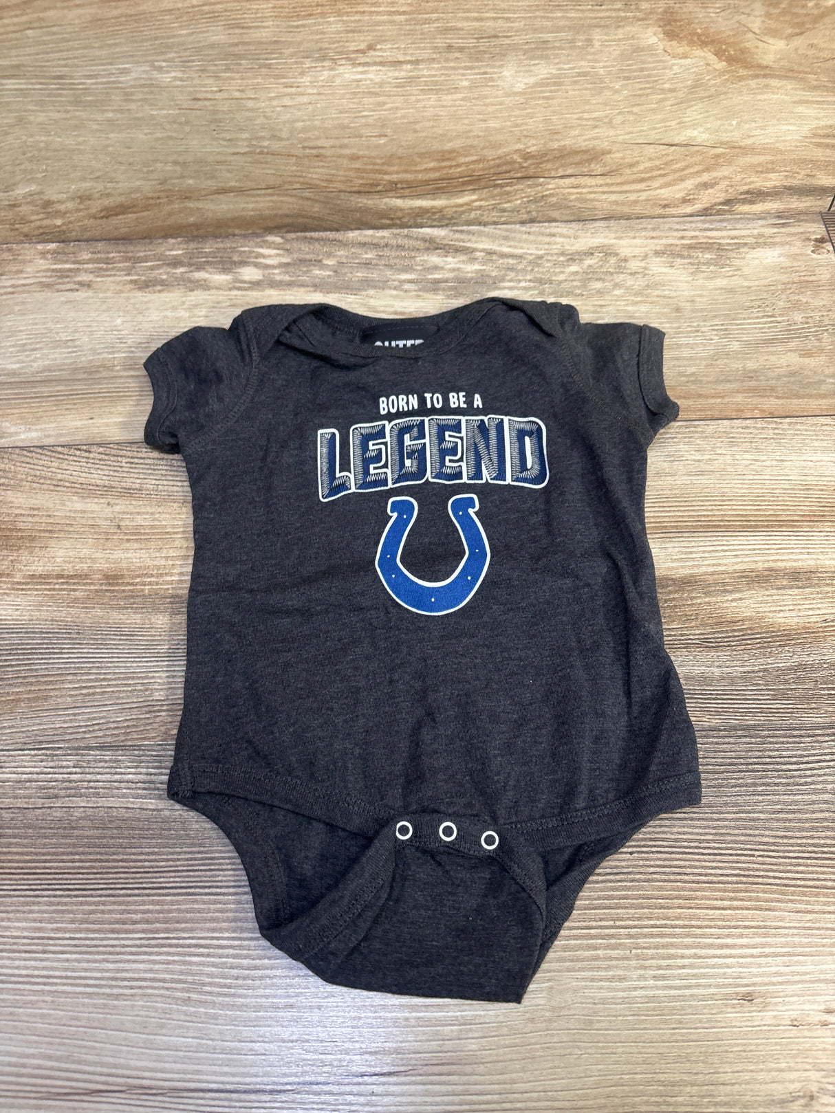 Outer Stuff Indianapolis Colts 'Born To Be A Legend' Bodysuit Grey sz 3/6m