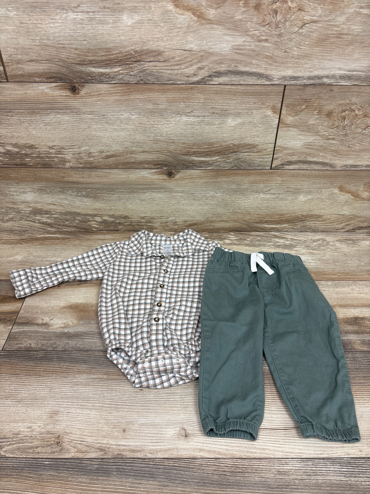 Just One You 2pc Flannel Bodysuit & Pants Set White sz 18m