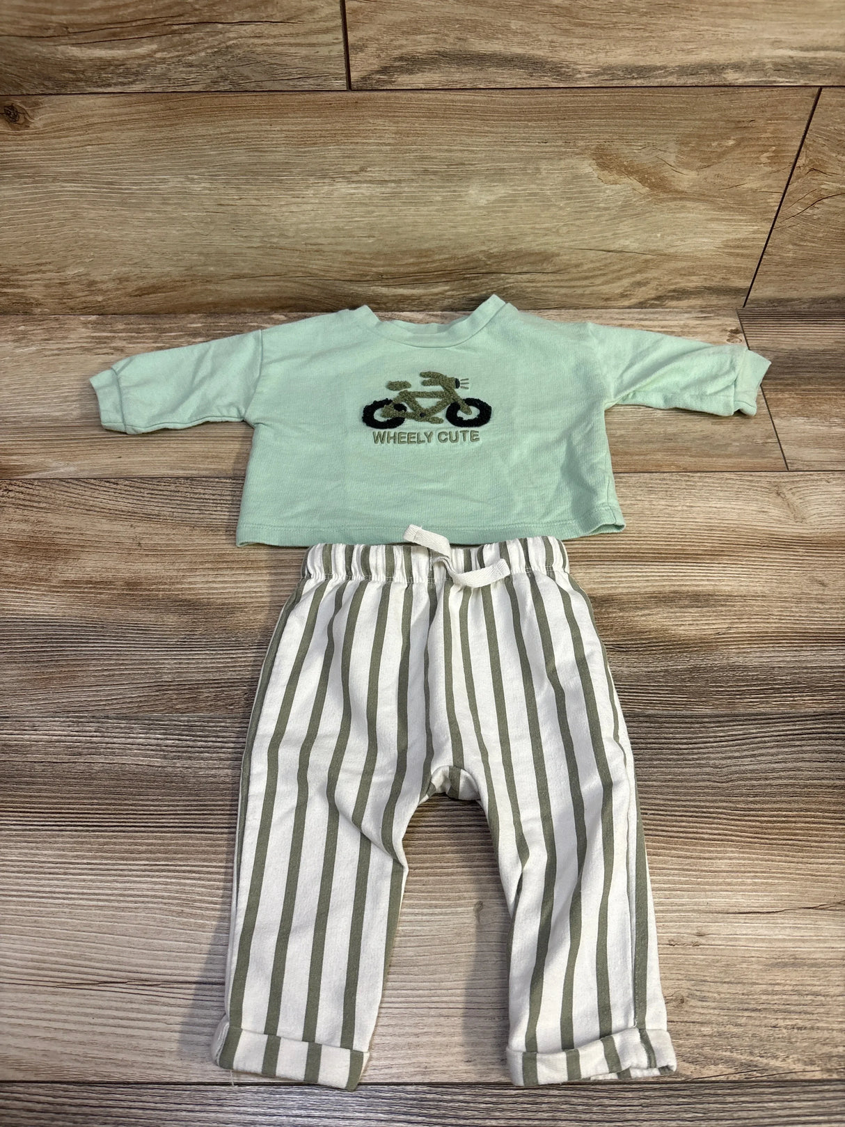 Cat & Jack 2pc Wheely Cute Set Green sz 0-3m