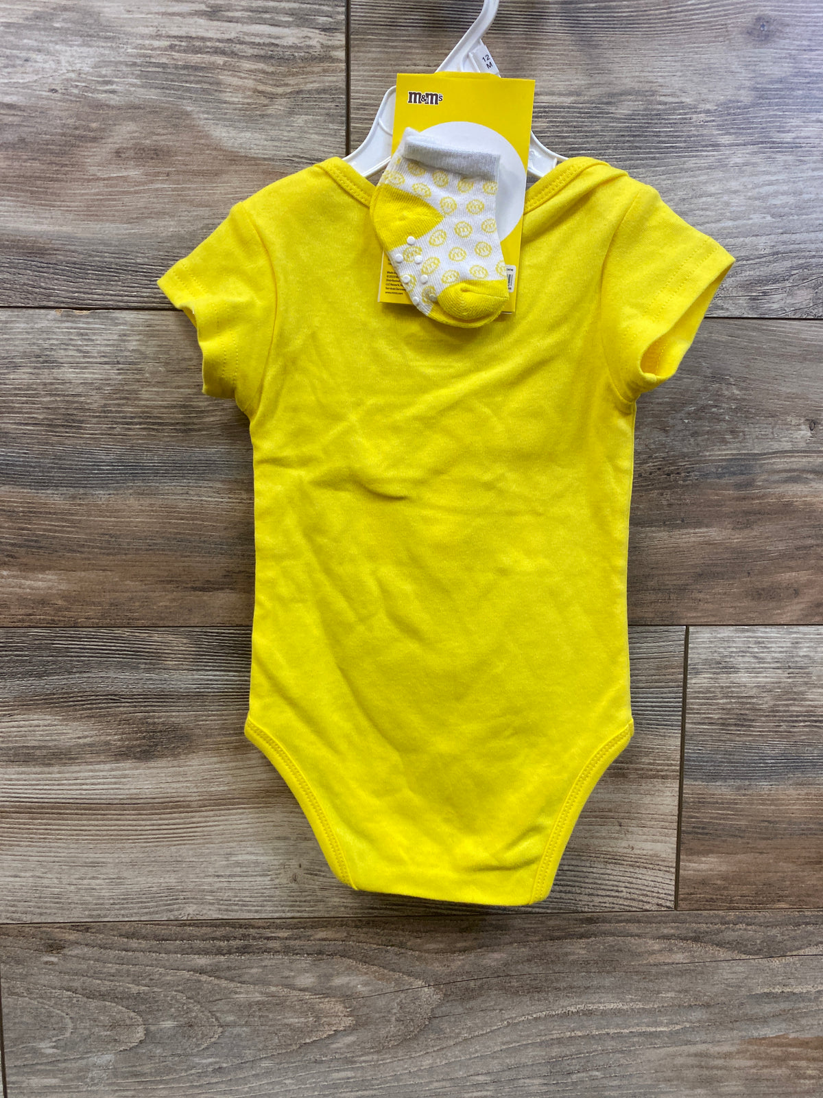 NEW M&Ms 2pc Hi Bodysuit & Socks Set Yellow sz 12m