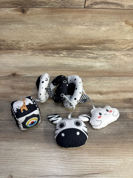 TSYAN Car Seat Spiral Toy, White & Black - Me n Mommy To Be