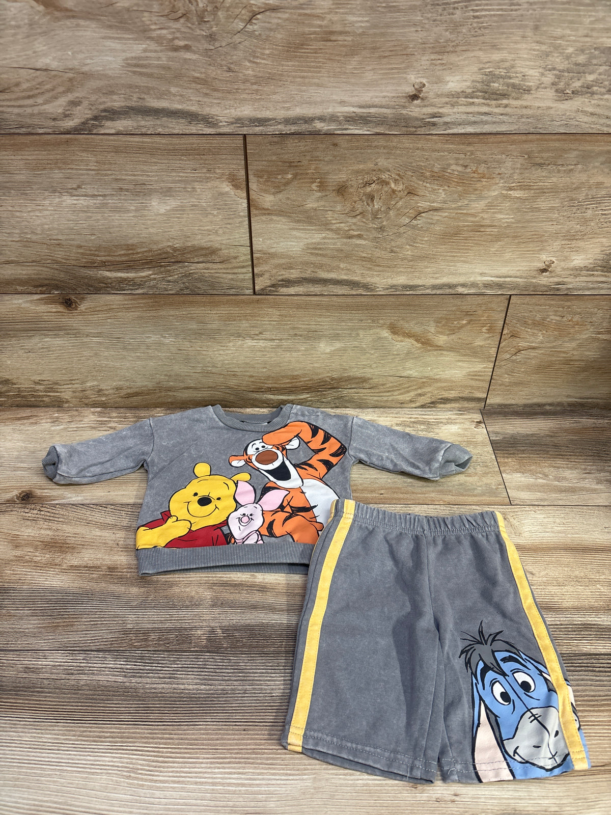 Disney Baby 2pc Winnie The Pooh Pullover Sweatshirt & Shorts Set Grey sz 0-3m