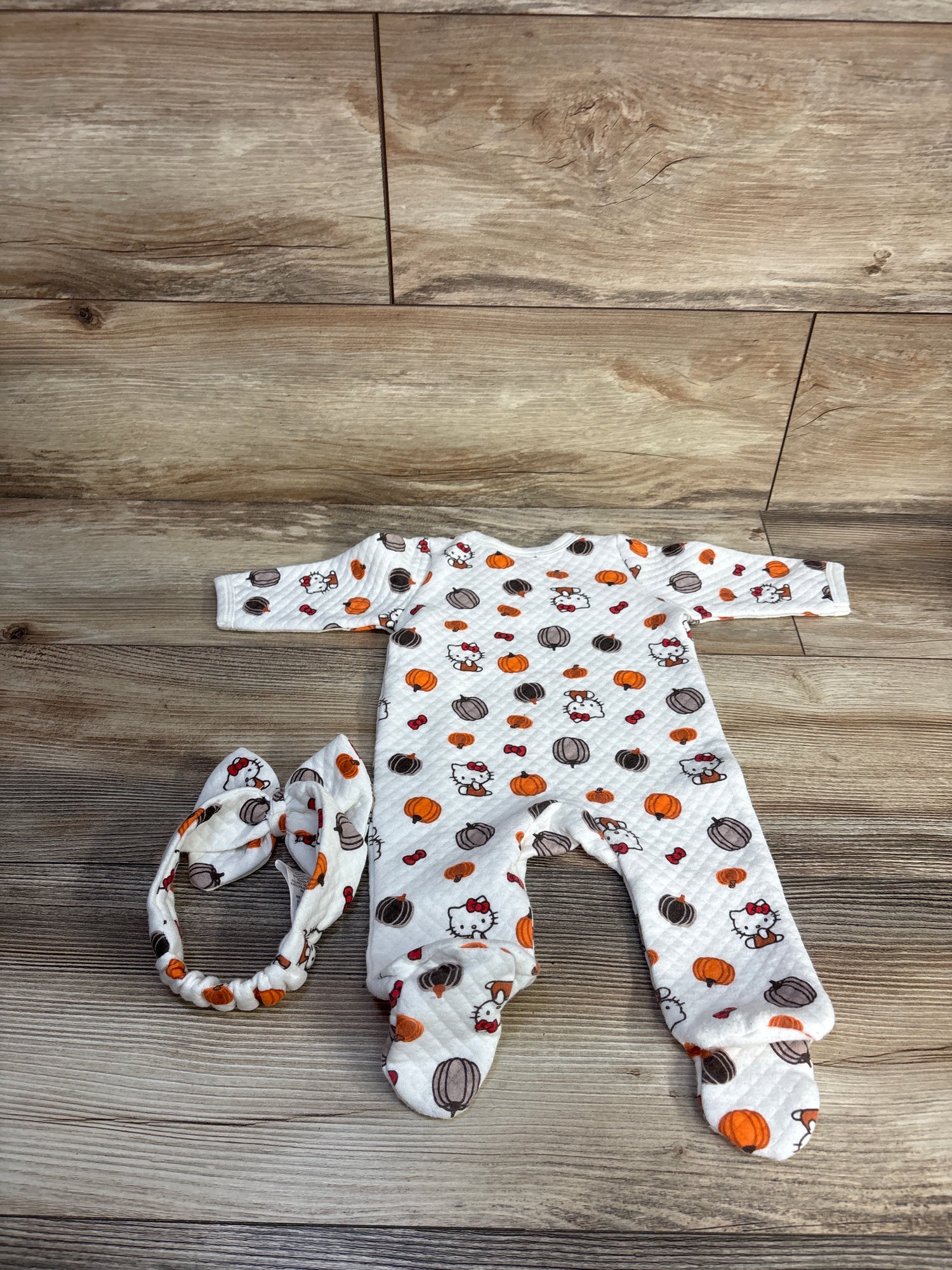 Hello Kitty 2pc Pumpkin Textured Sleeper & Headband Set White sz 3m