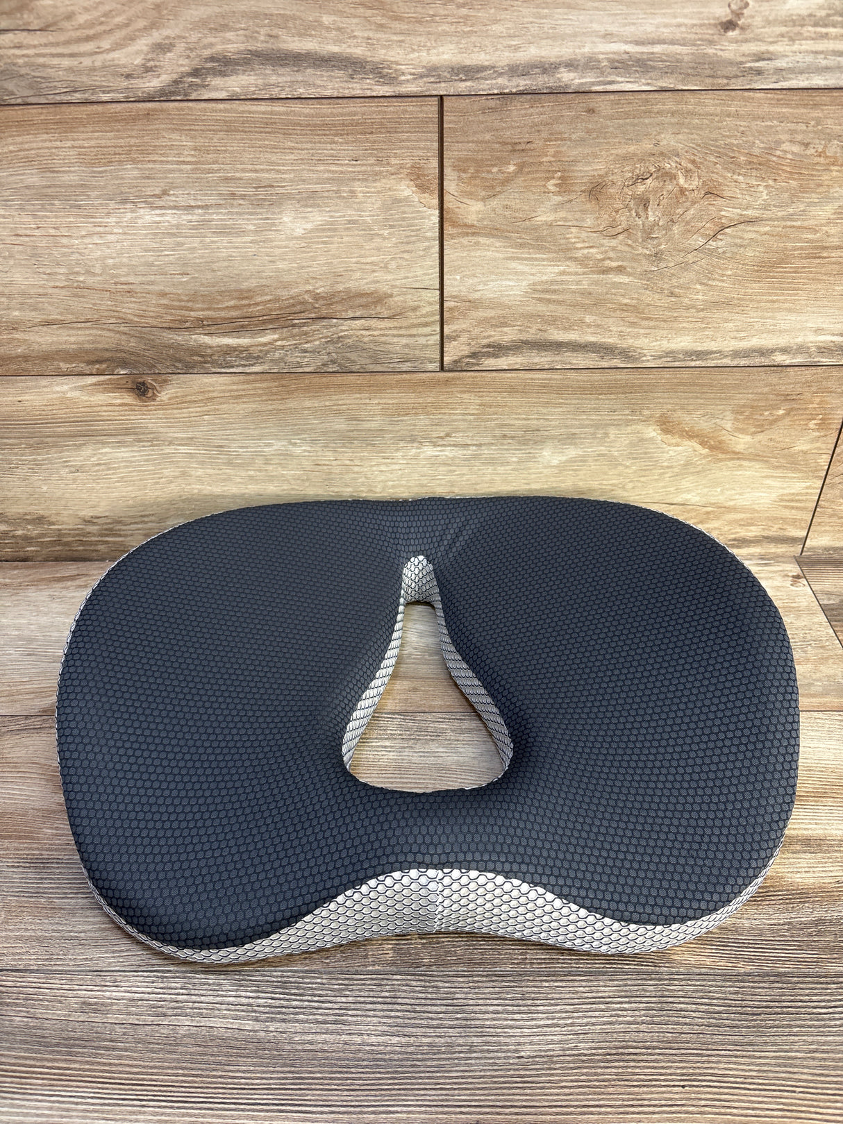 Prahaus Postpartum Hemorrhoid Cushion