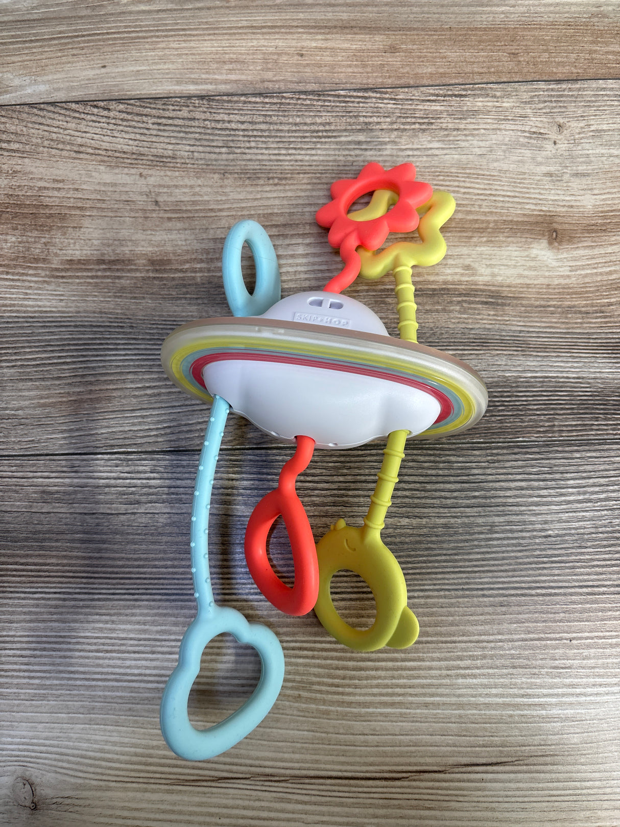 Skip Hop Baby Sensory Toy Pull & Play Silver Lining Cloud