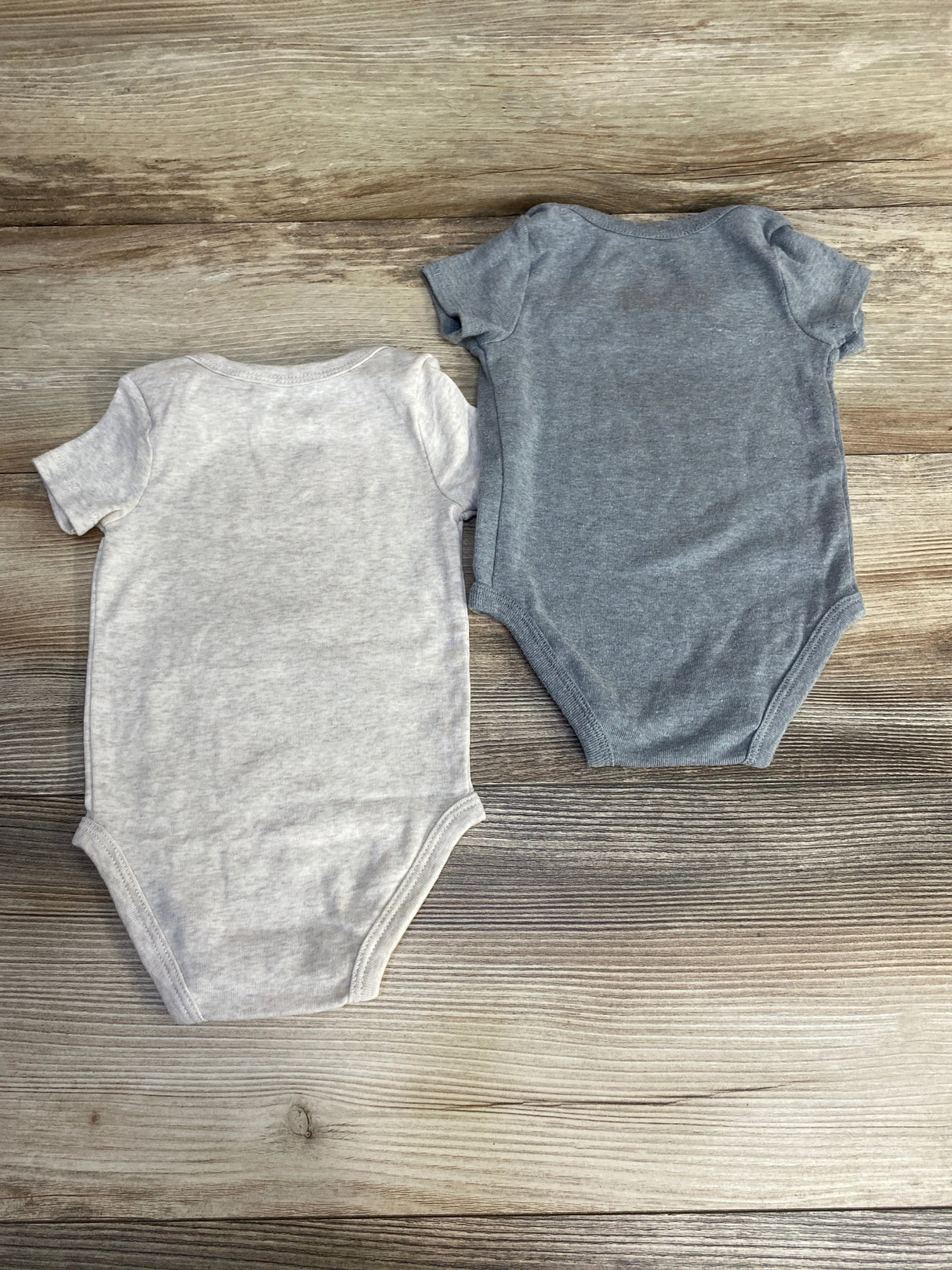 Nike 2pk Bodysuits Oatmeal/Grey sz 9m