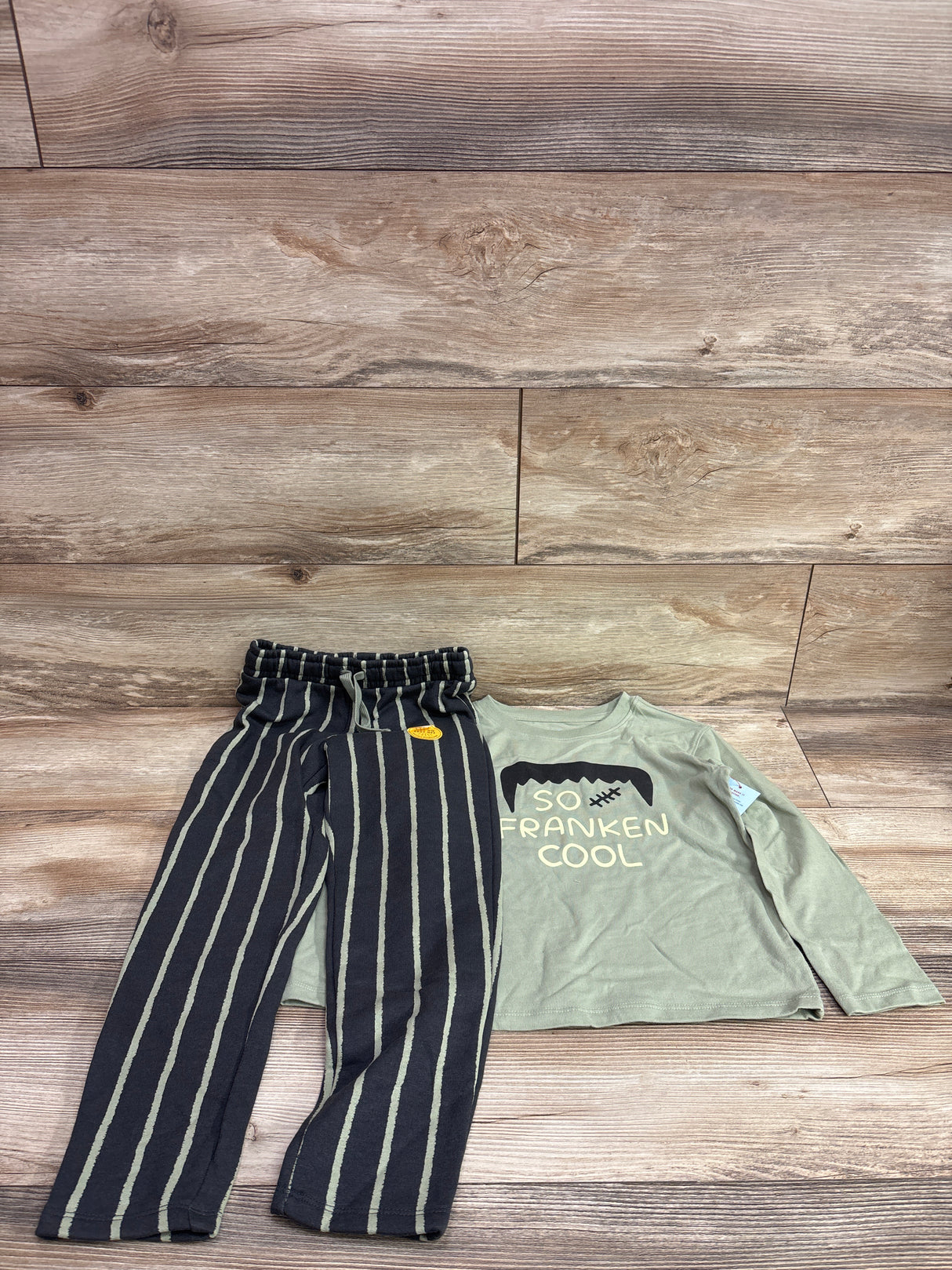 NEW Cat & Jack So Franken Cool 2Pc Set Green sz 5T
