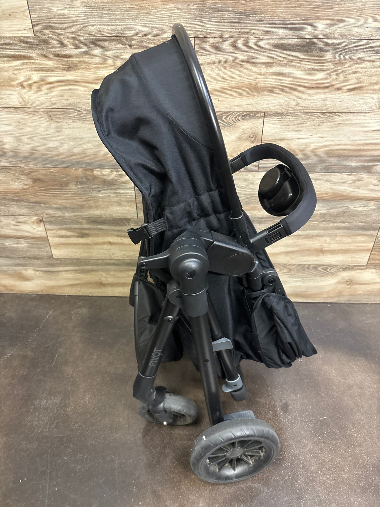Evenflo Pivot Modular Travel System w/ LiteMax Infant Car Seat in Casual Gray