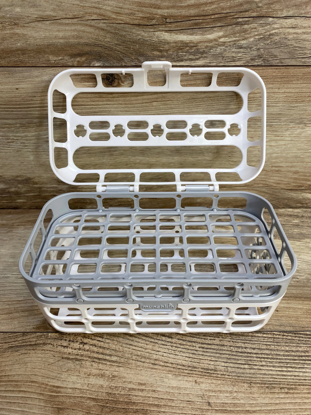 Munchkin Deluxe Dishwasher Basket - White/Grey