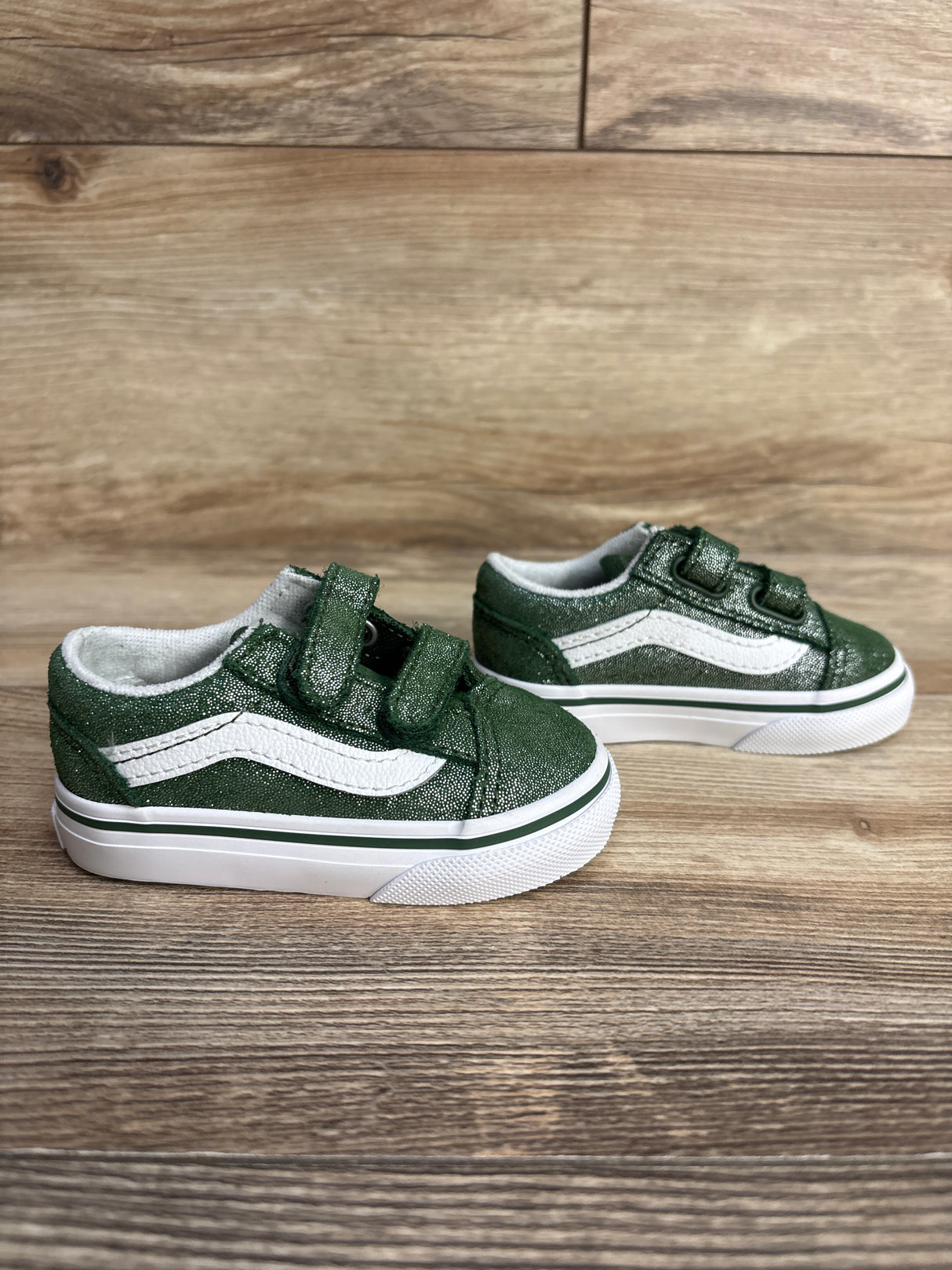 NEW Vans Old Skool V 'Tinsel Suede Green' Sneakers Green sz 3.5c