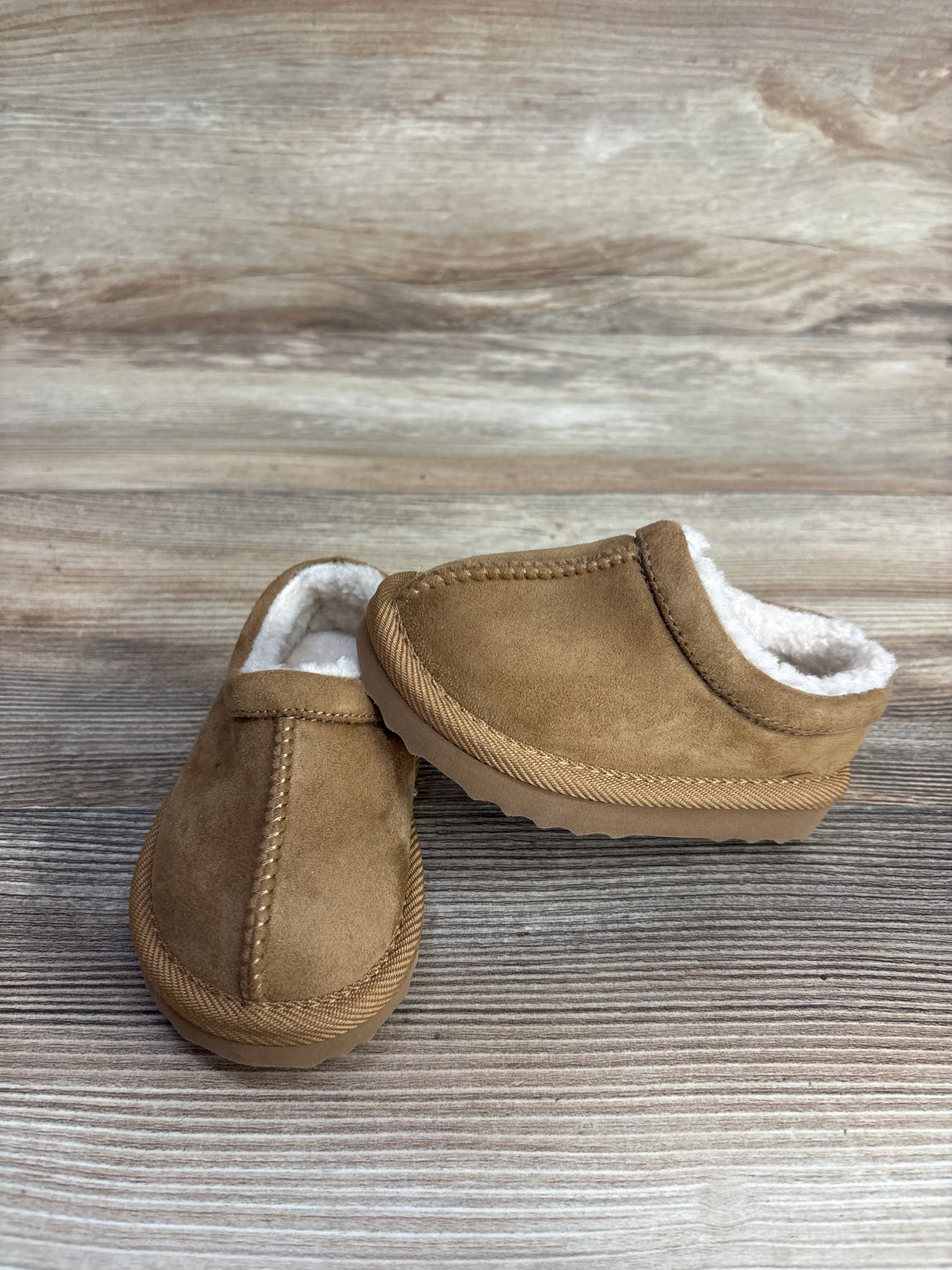 Cat & Jack Faux Suede Clogs Brown sz 5c