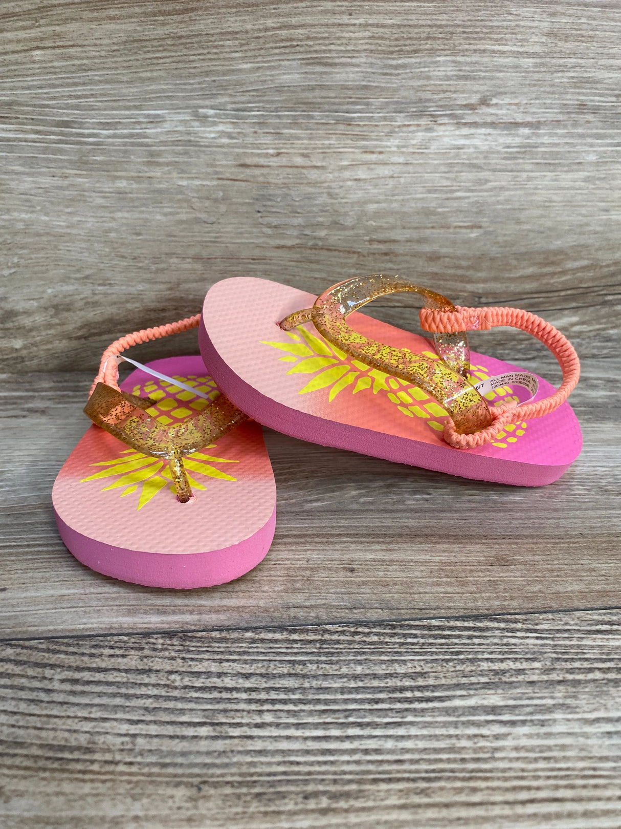 Children's Place Foil Pineapple Flip Flops sz 6/7c