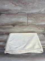 Disney Baby Winnie the Pooh Fleece Blanket Yellow