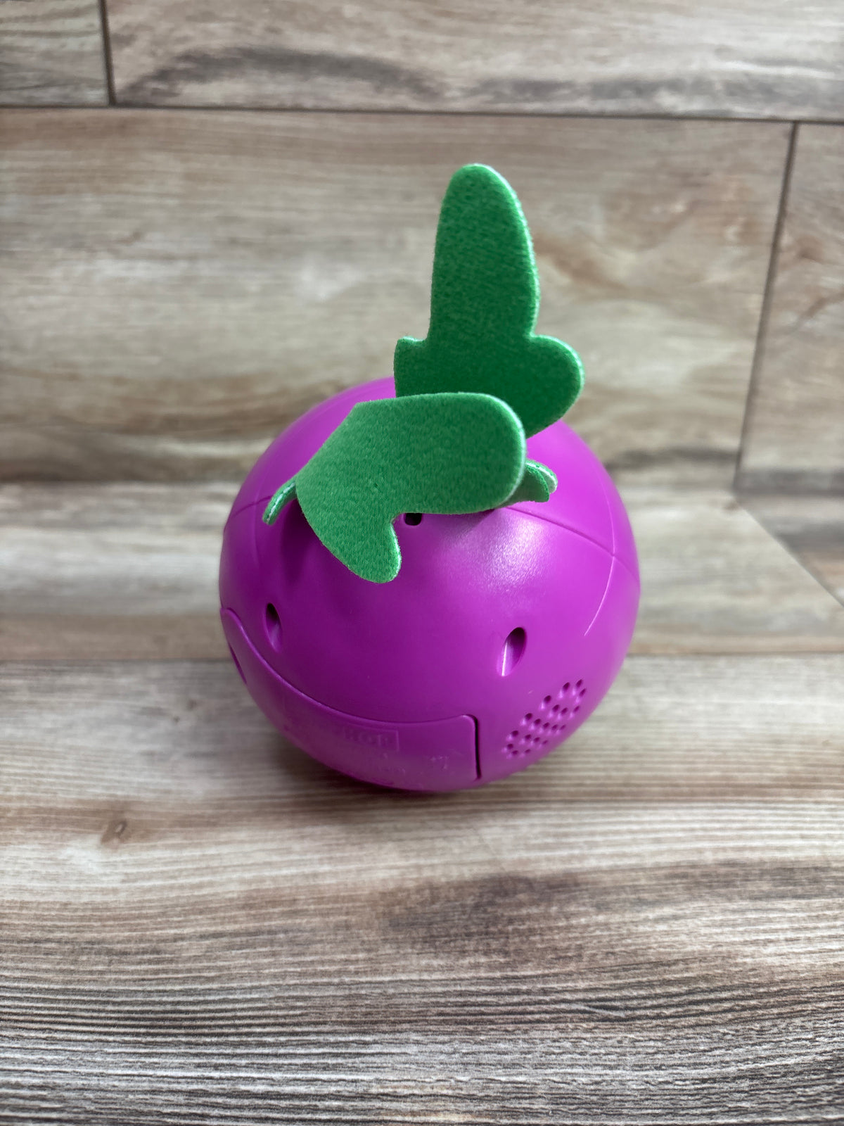 Skip Hop Beetbox Crawl Ball