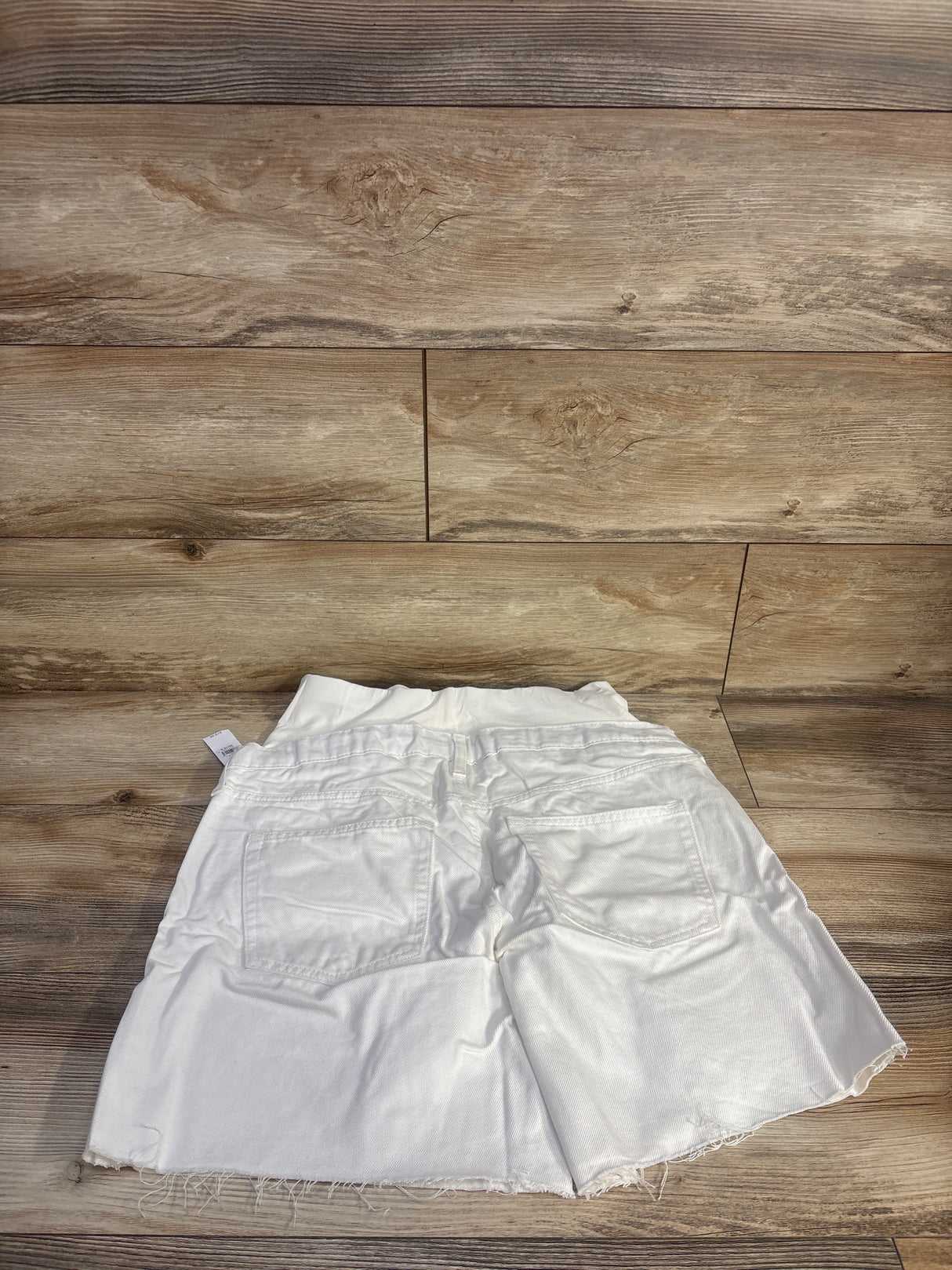 NEW Gap Maternity  7" Maternity Full Panel Denim Bermuda Shorts White sz 30/10R Medium
