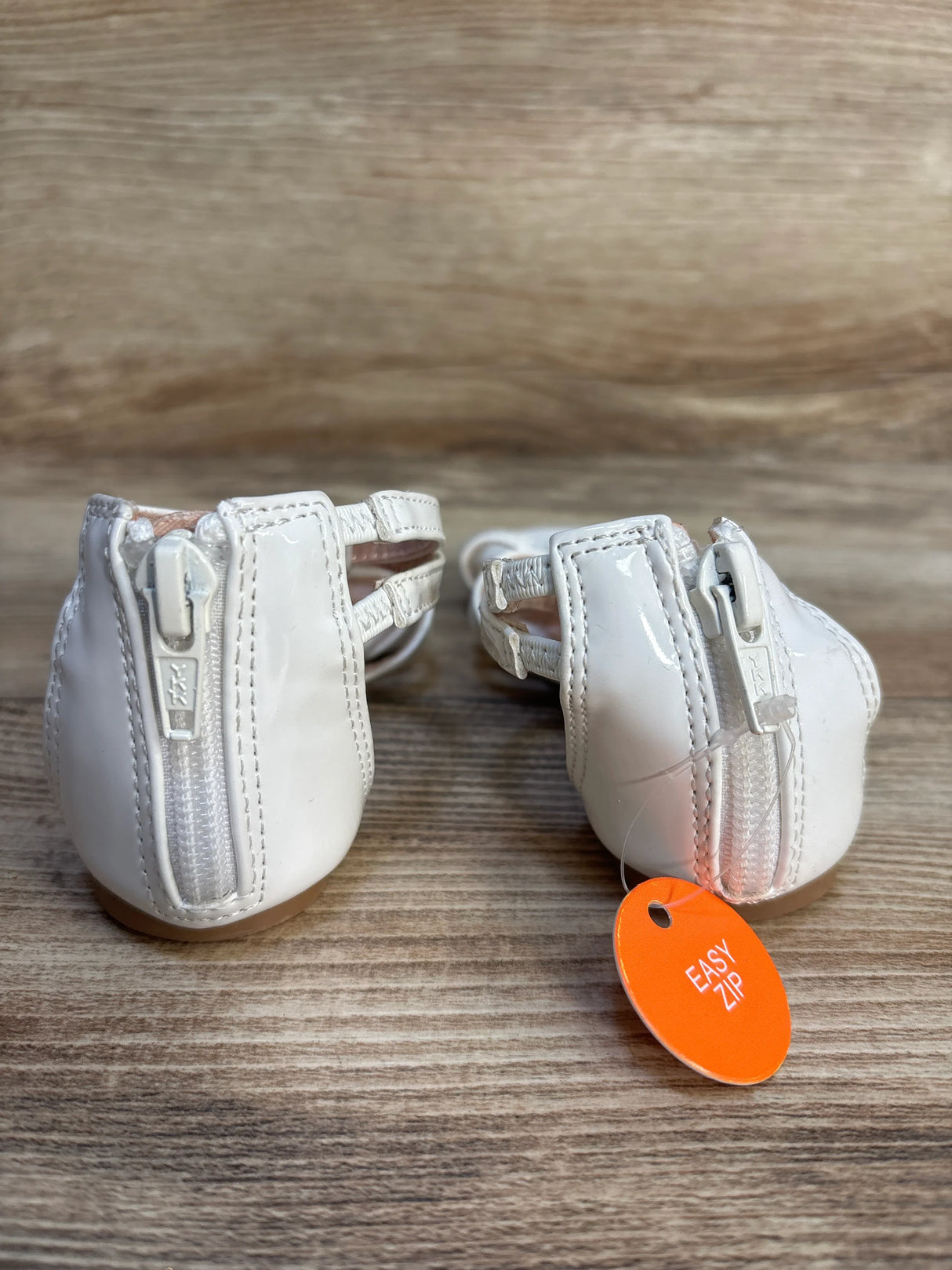 NEW Jumping Beans SO Tangelo Gladiator Sandals White sz 7c