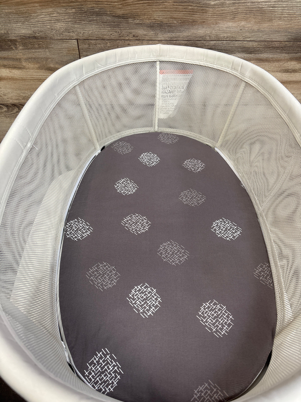 4moms mamaRoo Sleep Bassinet with Storage Basket