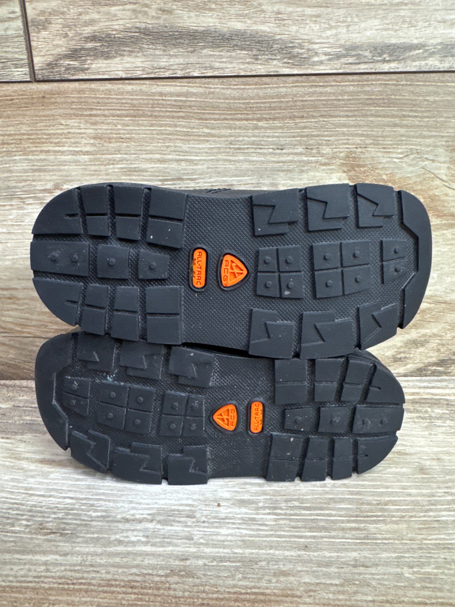 Nike Air Max Goadome Boots Black sz 7.5c