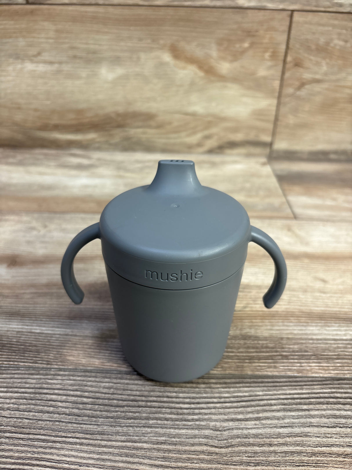 Mushie Trainer Sippy Cup in Smoke Grey 7.7oz