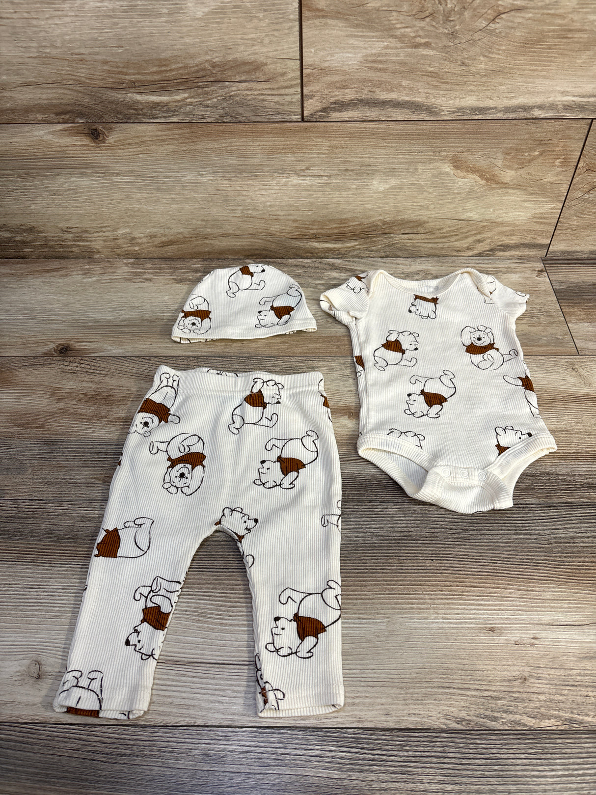 Disney Baby 3pc Winnie The Pooh Ribbed Bodysuit, Pants, & Hat Set Ivory sz 0/3m