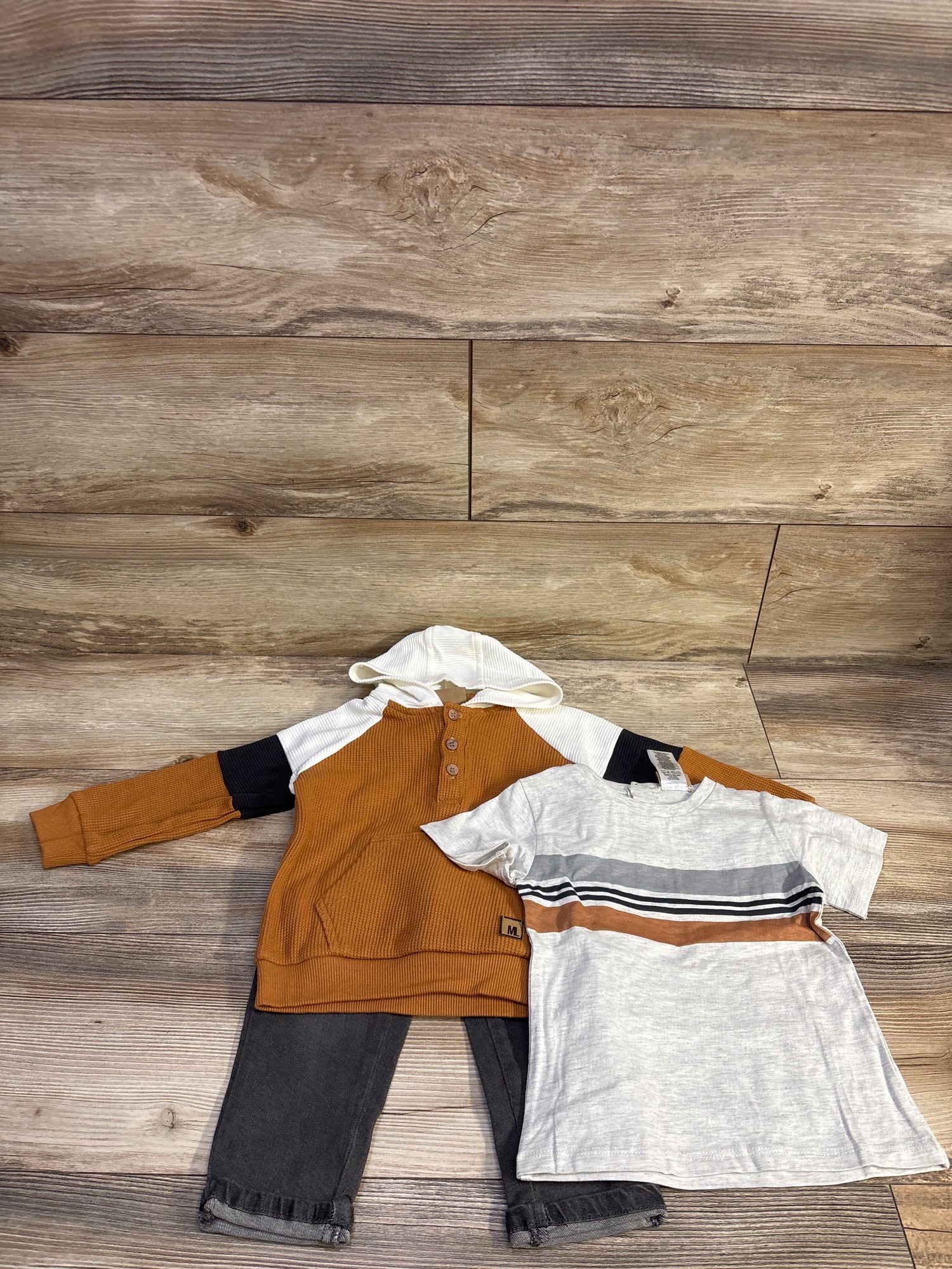 Mario Lopez 3pc Hooded Henley Shirt, Short Sleeve Shirt, & Jeans Set White sz 24m