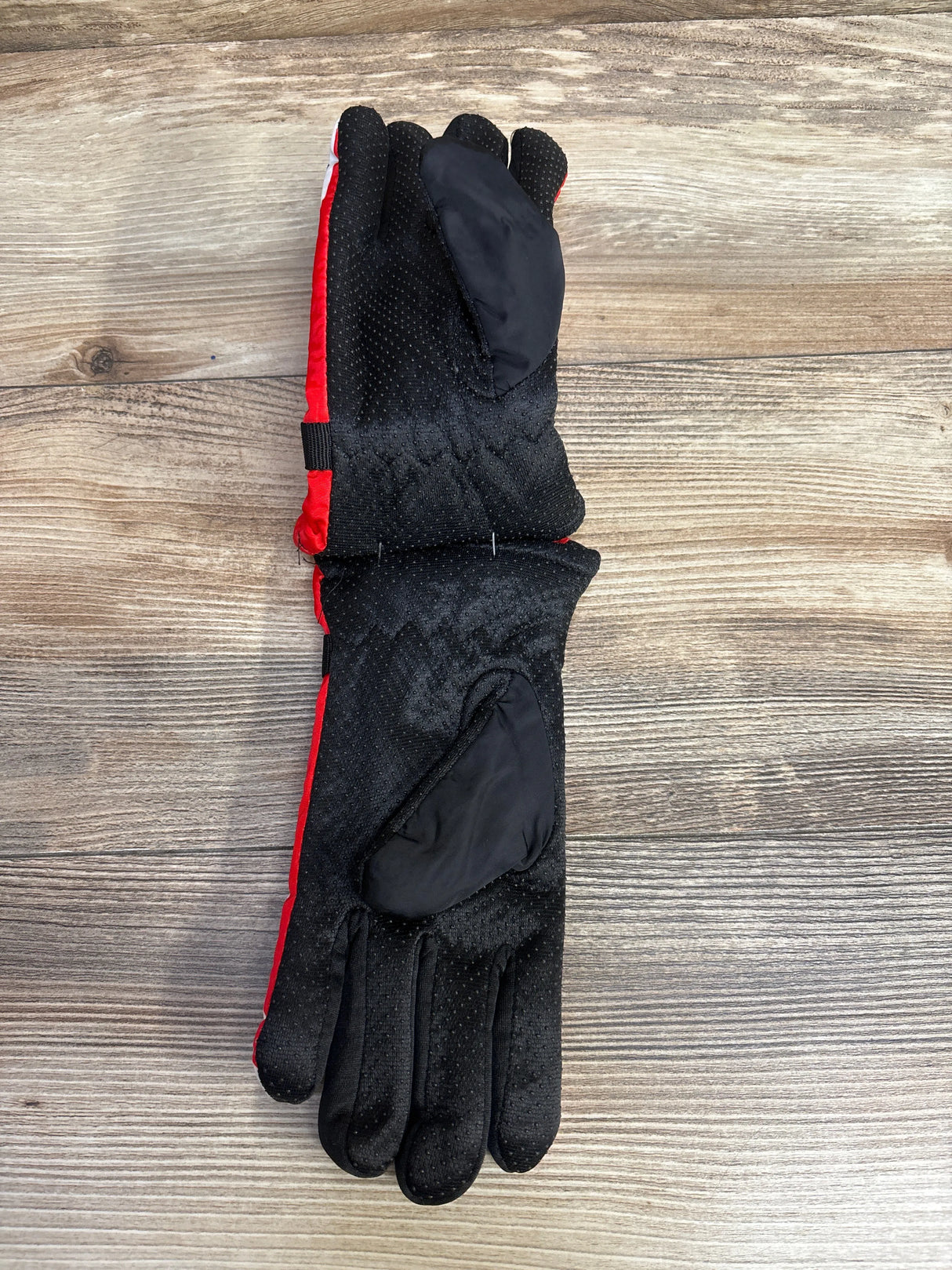 NEW ThermaWear Shark Winter Ski Gloves Red OSFM