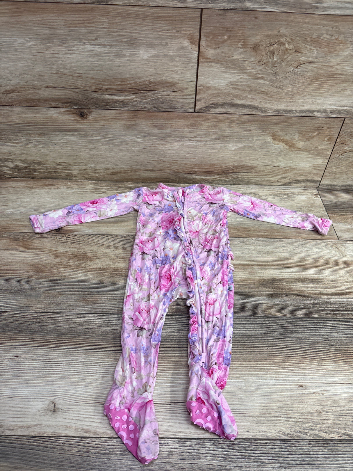Bums & Roses 'You Had Me at Hydrangea' Bamboo Ruffle Footie Pink sz 3-6m