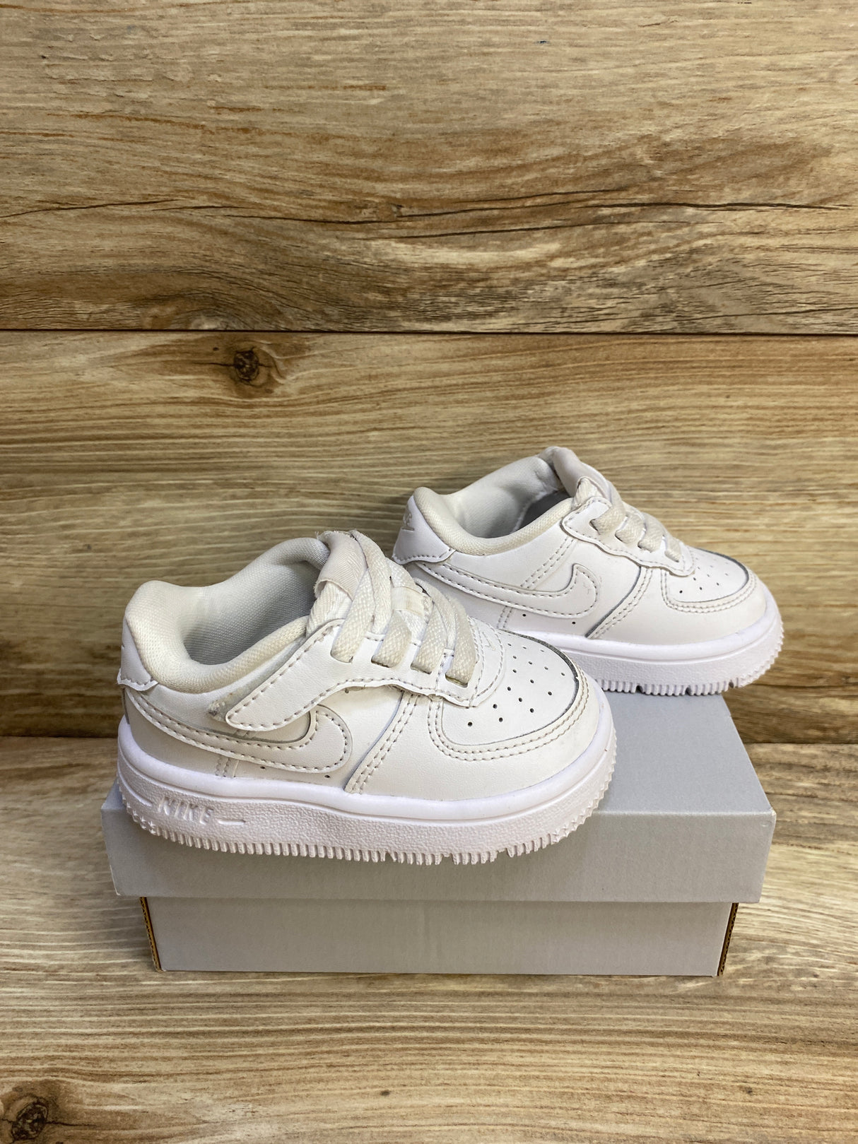 Nike Toddler Force 1 Low EasyOn White sz 4c