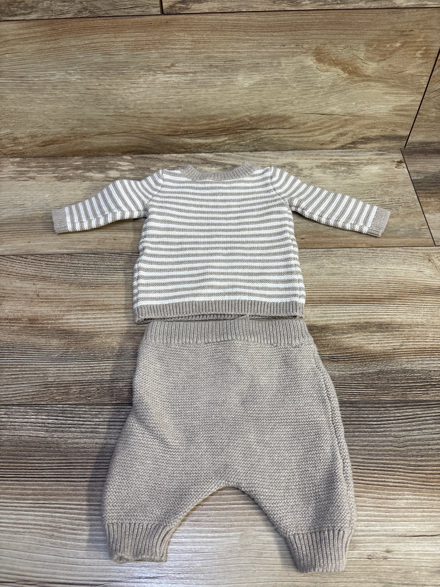 Simple Joys 2pc Knit Sweater & Pants Set Tan sz Newborn