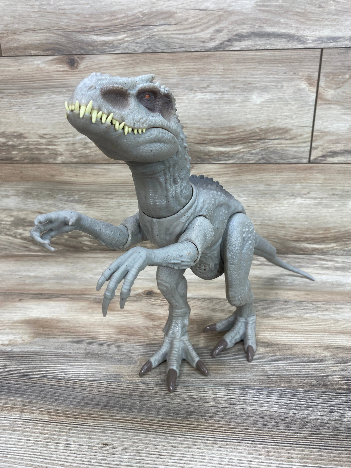 Jurassic World Dino Trackers Camouflage 'N Battle Indominus Rex Action Figure