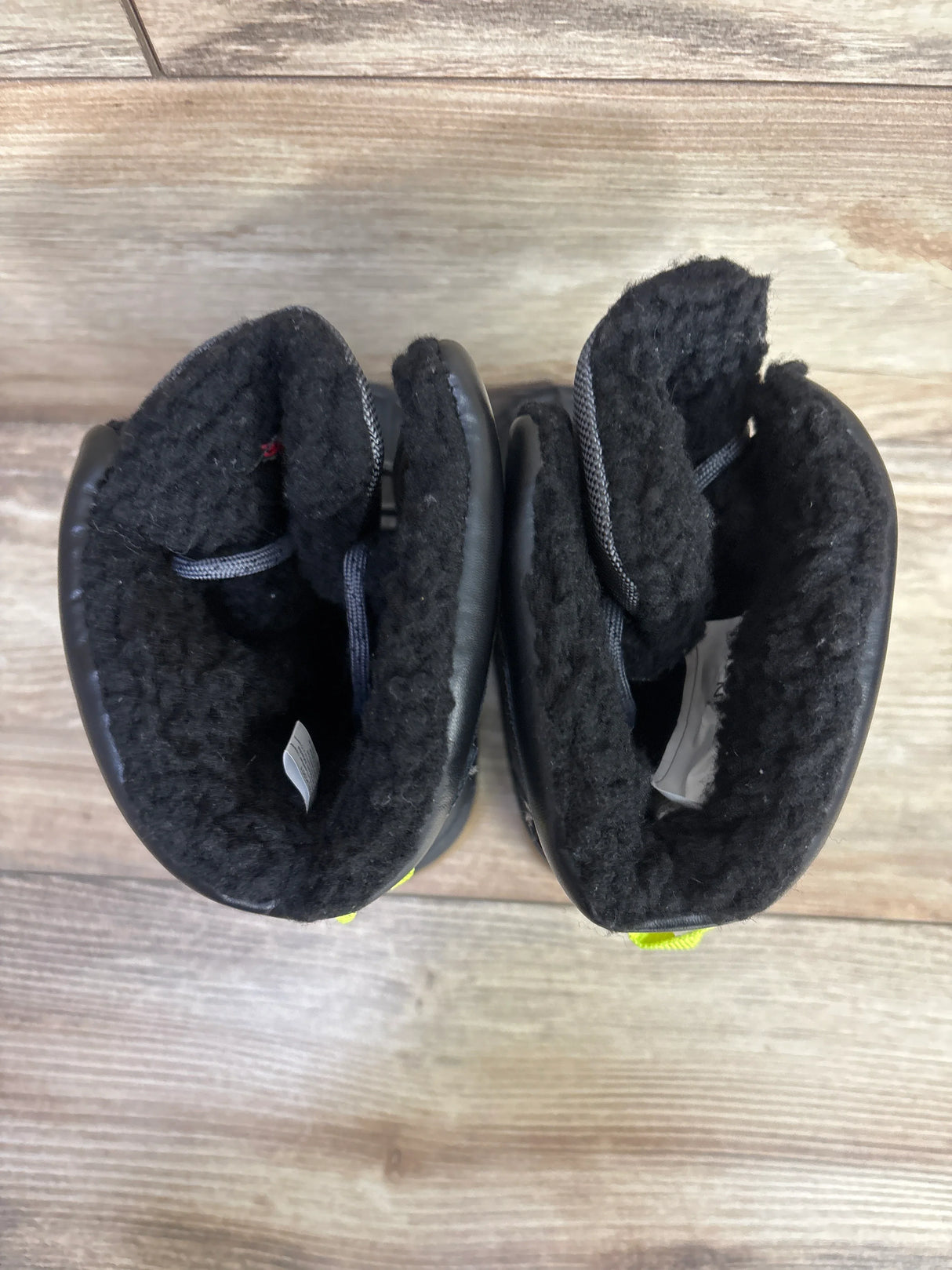 Swiss Tech Winter Boots Black sz 8c