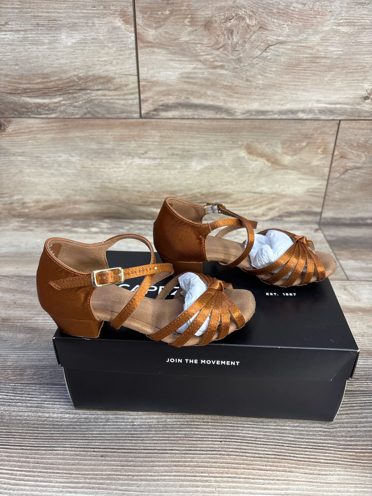 Capezio Valentina Ballroom Flats Cinnamon sz 11c