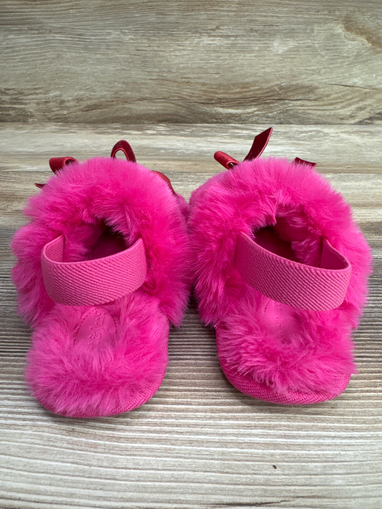 Cat & Jack Amoret Plush Slippers Pink sz 9/10c