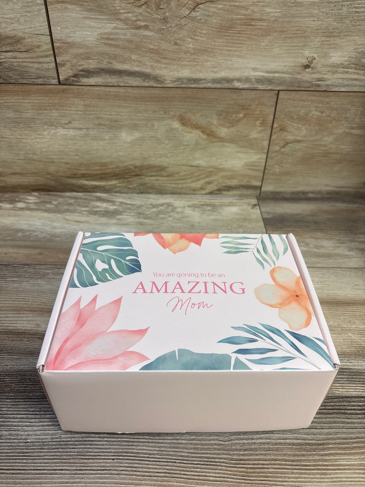 NEW Suhctuptx New Mom Gift Box 7pc