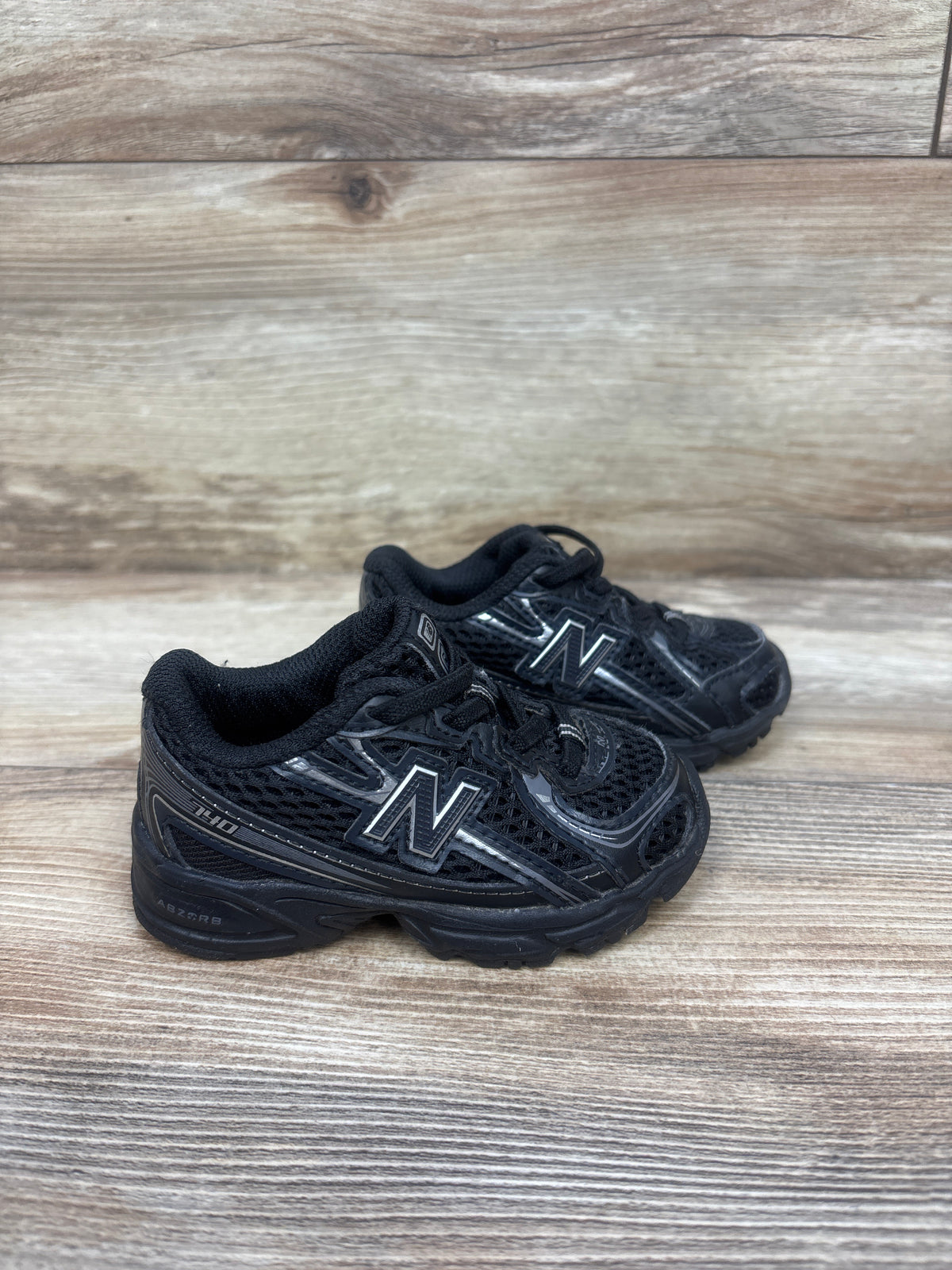 New Balance 740 Bungee Lace Sneakers Black sz 5c