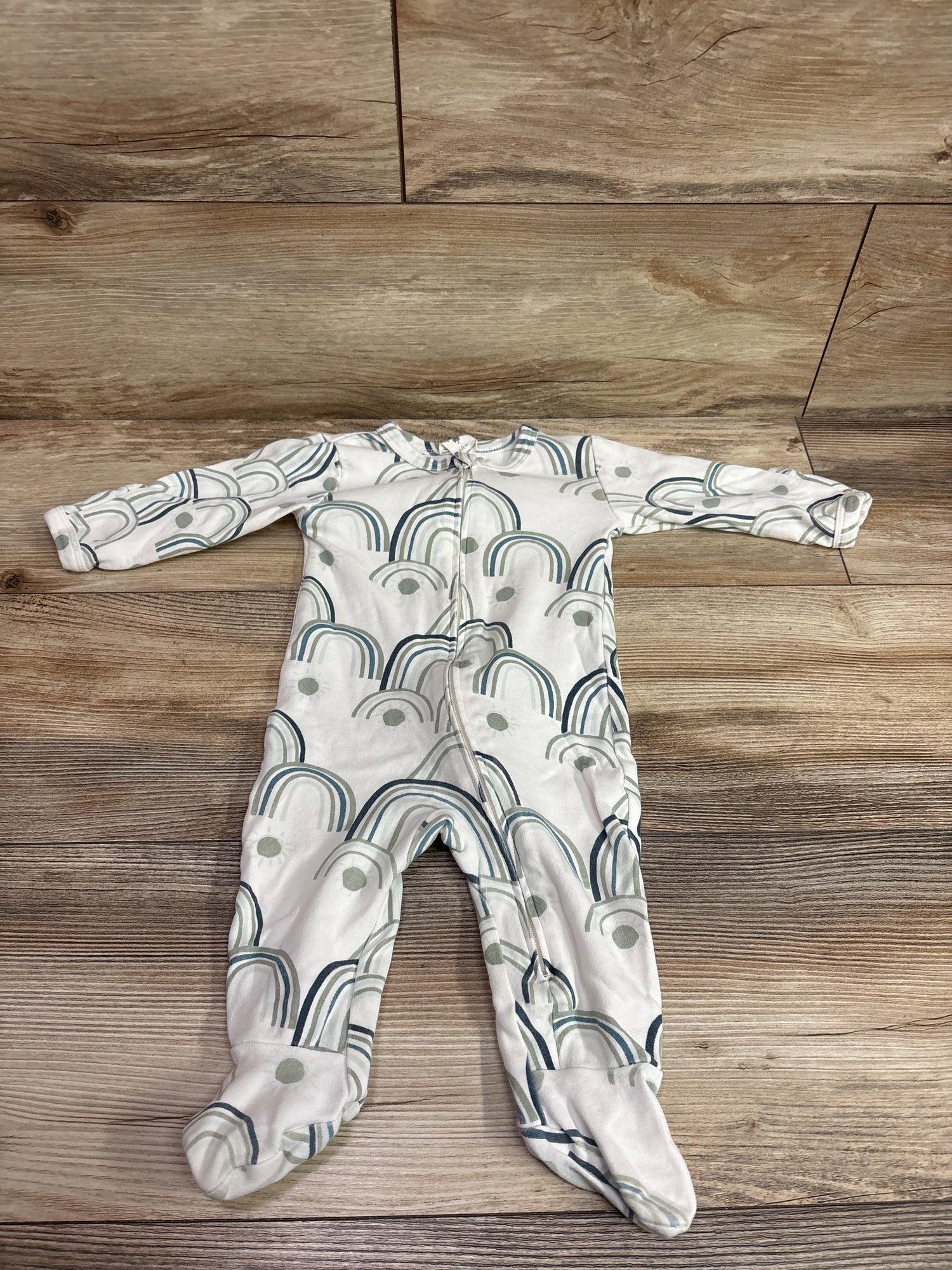 Kate Quinn Organic Footie Sleeper White sz 6-9m