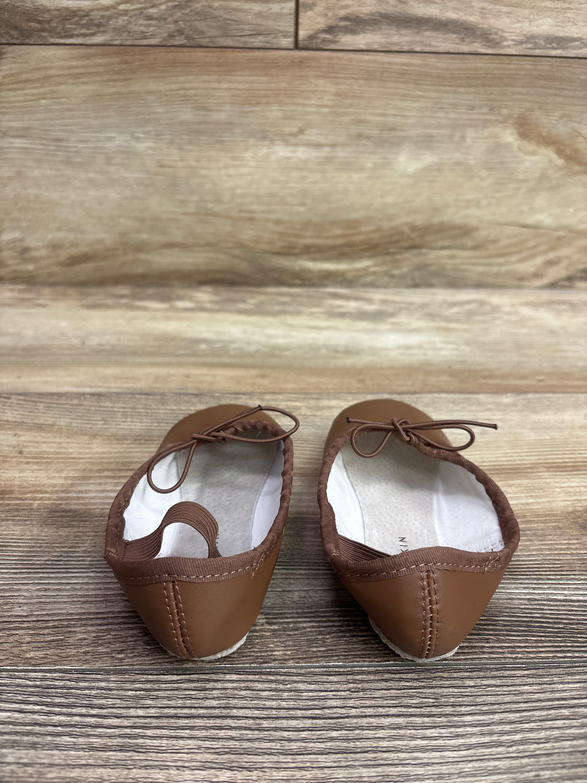 Danskin Ballet Dance Shoes Brown sz 9c