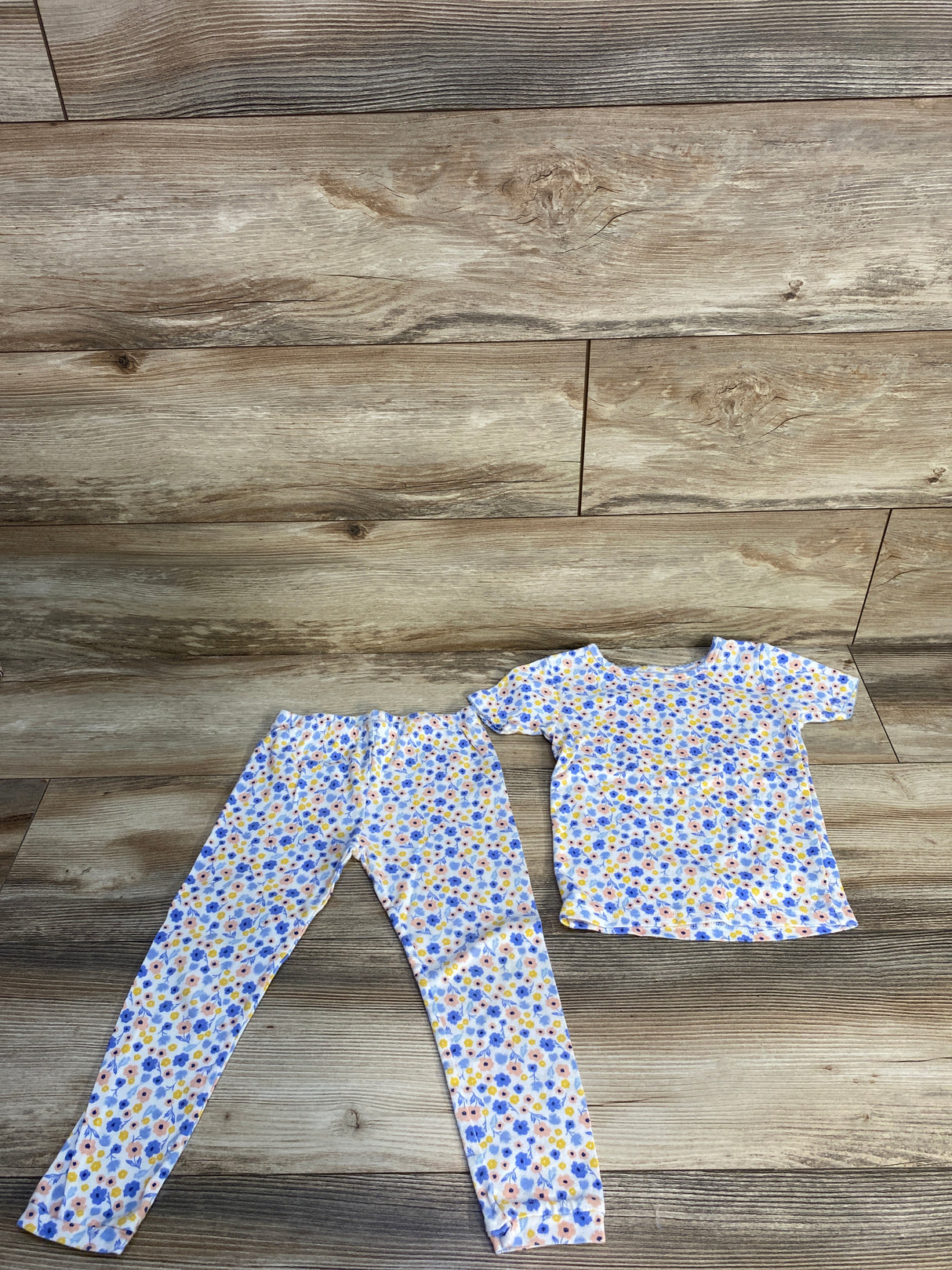 Just One You 2pc Floral Pajama Set White sz 4T