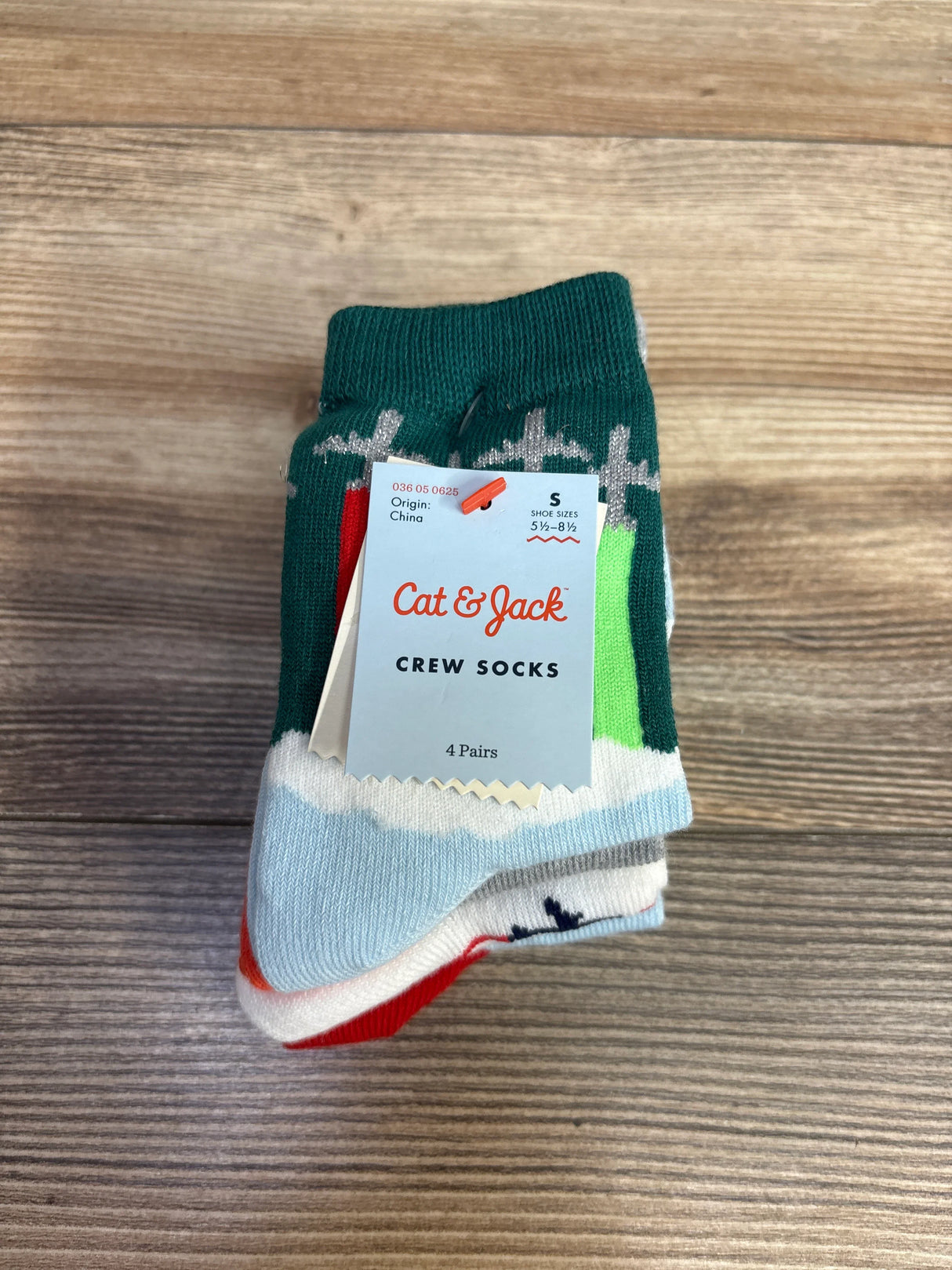 NEW Cat & Jack Holiday Crew Socks 4pk sz 5-8c