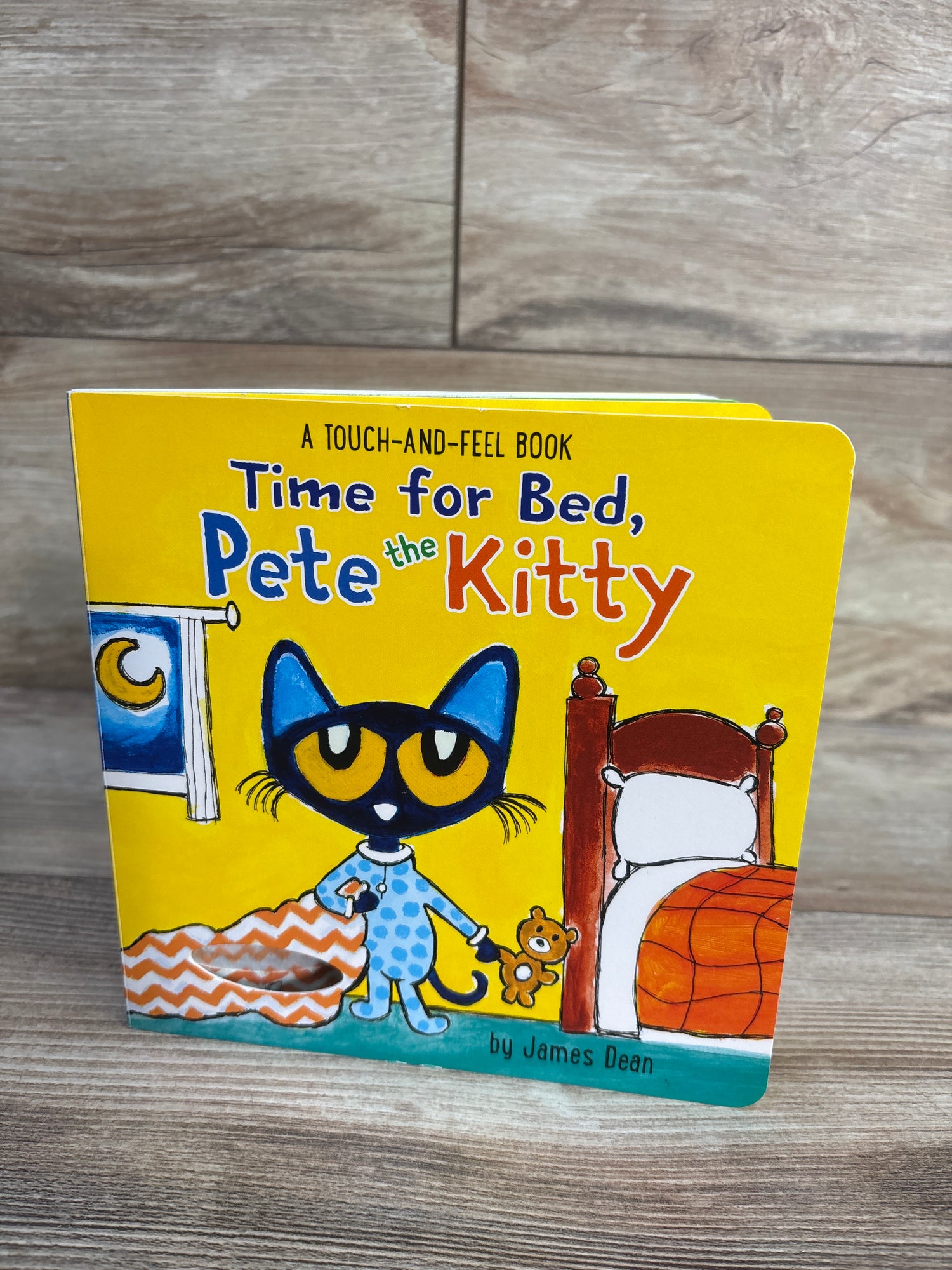 Time for Bed, Pete the Kitty: A Touch & Feel Board Book