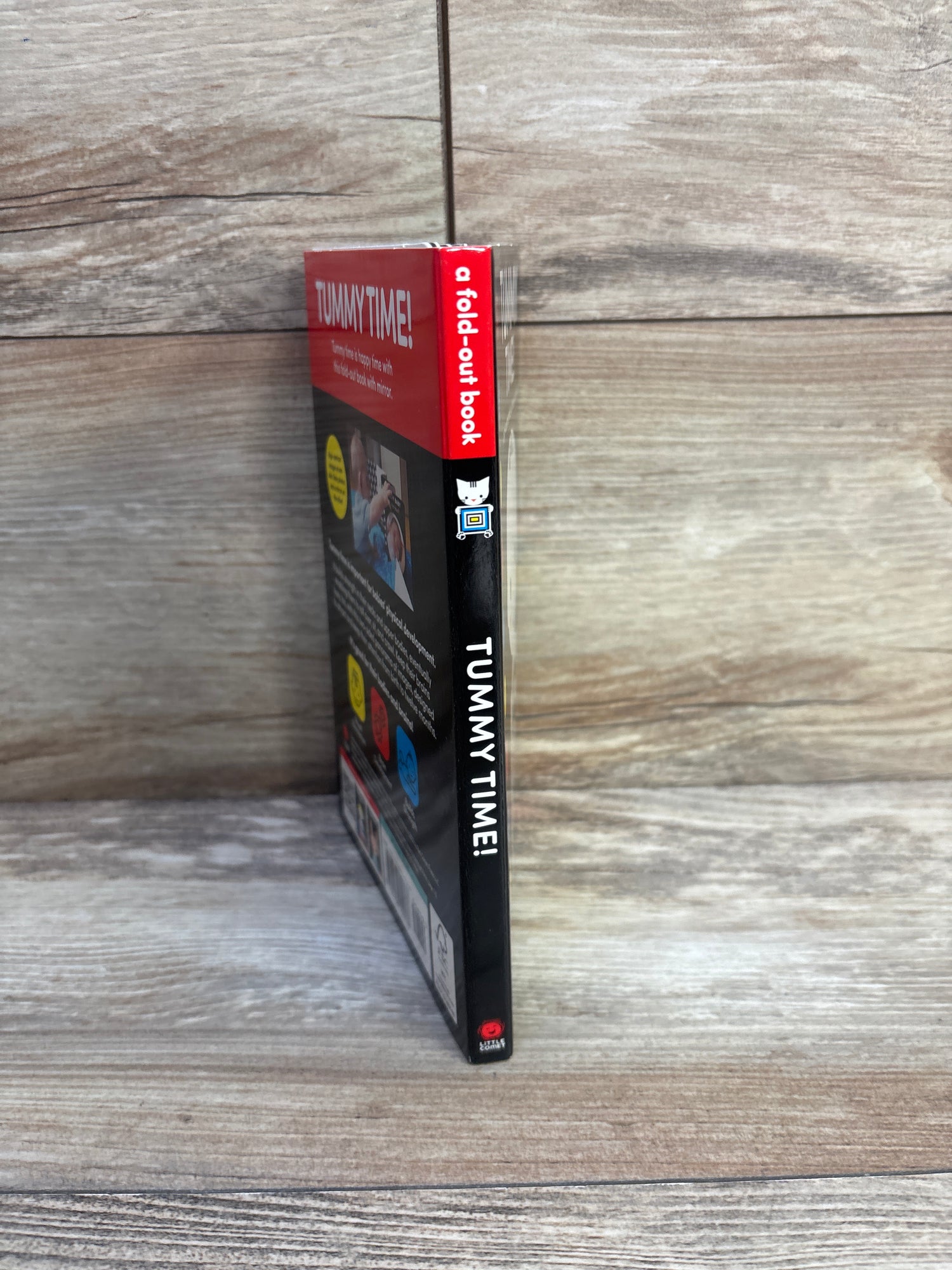 Tummy Time!: A High-Contrast Fold-Out Book with Mirror