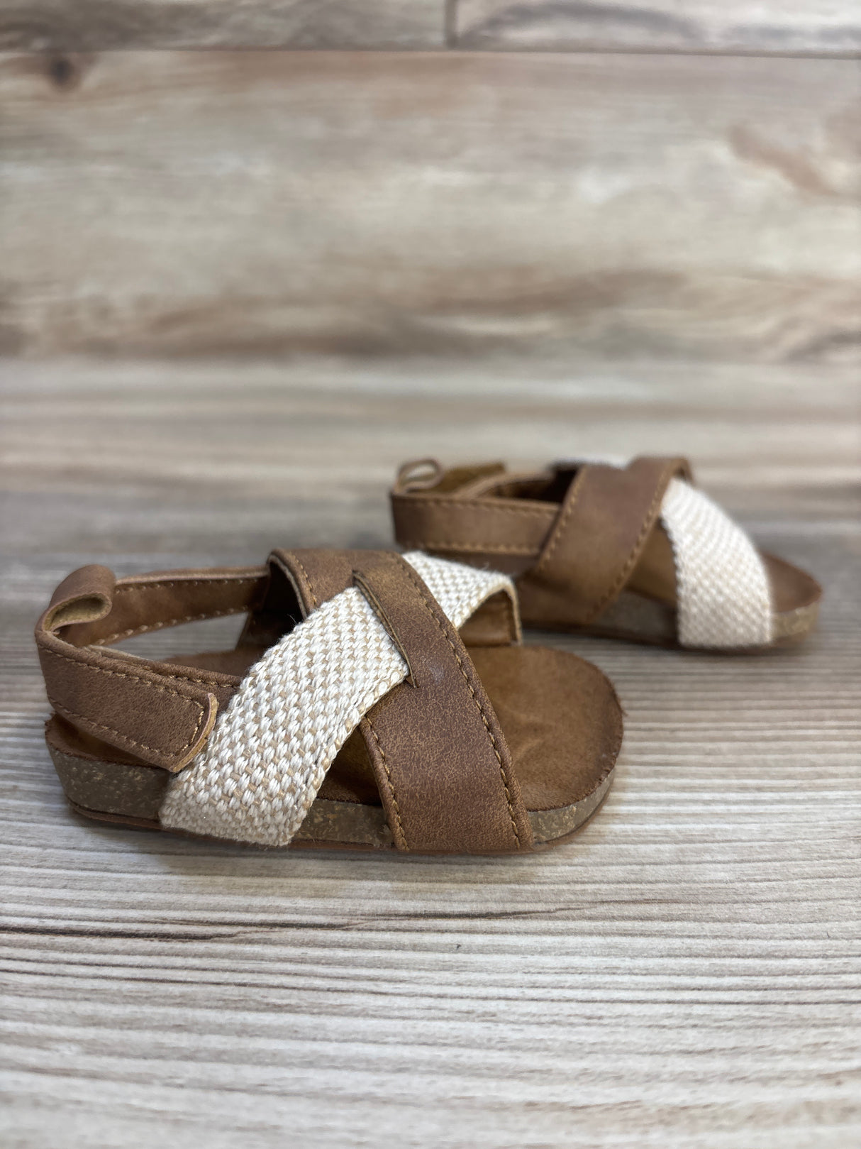 Cross Strap Sandals Brown sz 1/2c