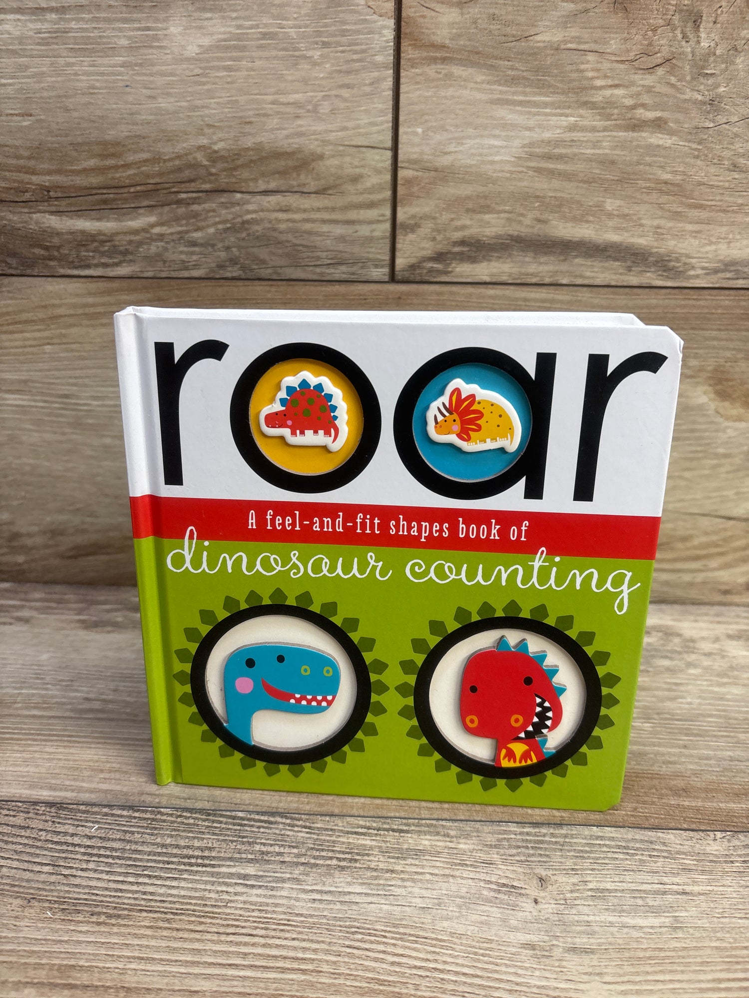 Roar Dinosaur Counting - A Fit-and-Feel Board Book