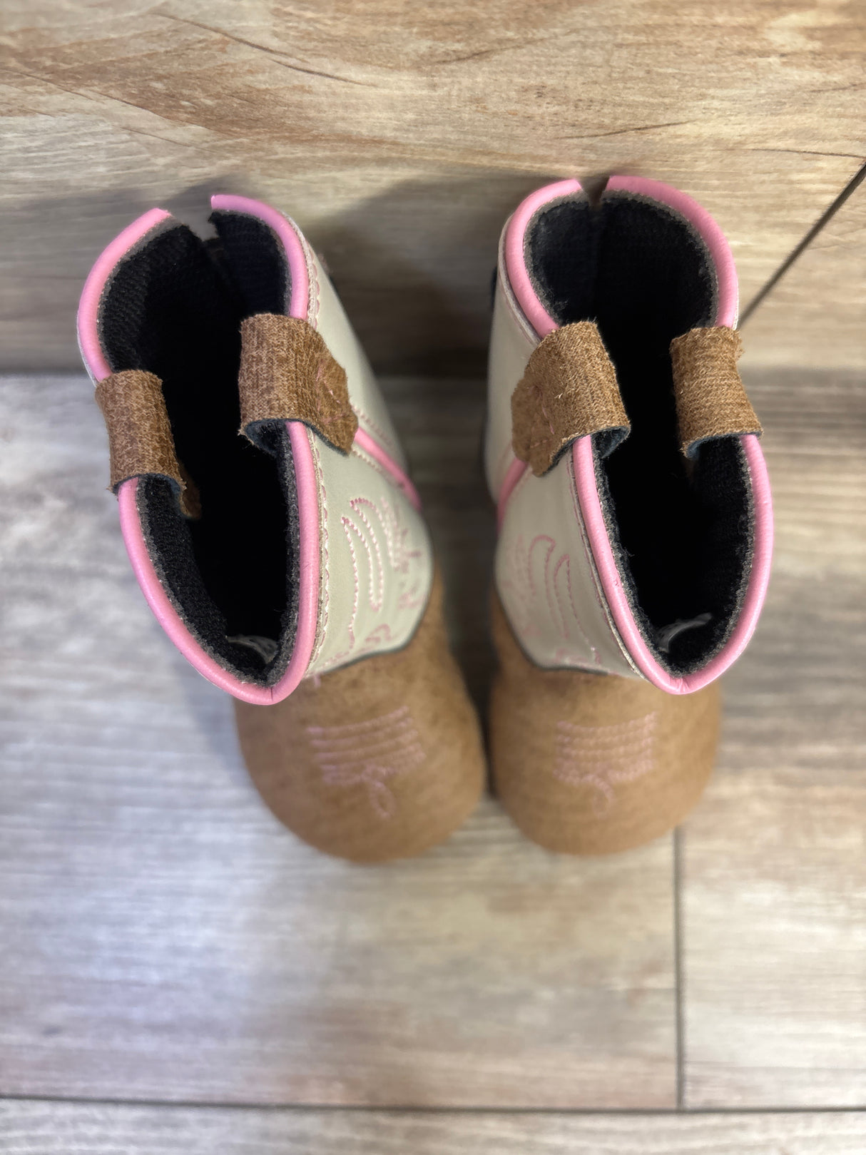 Boot Barn Skylar Poppet Booties Brown sz 1c