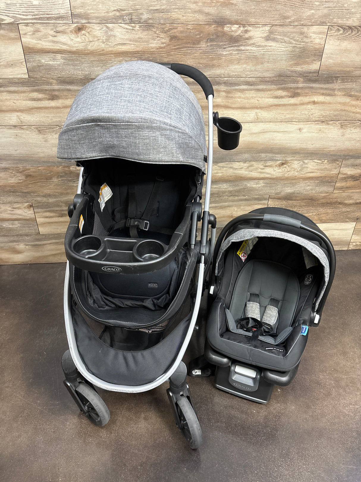 Graco Modes Pramette Travel System w/ Snugride 35 Car Seat in Ellington