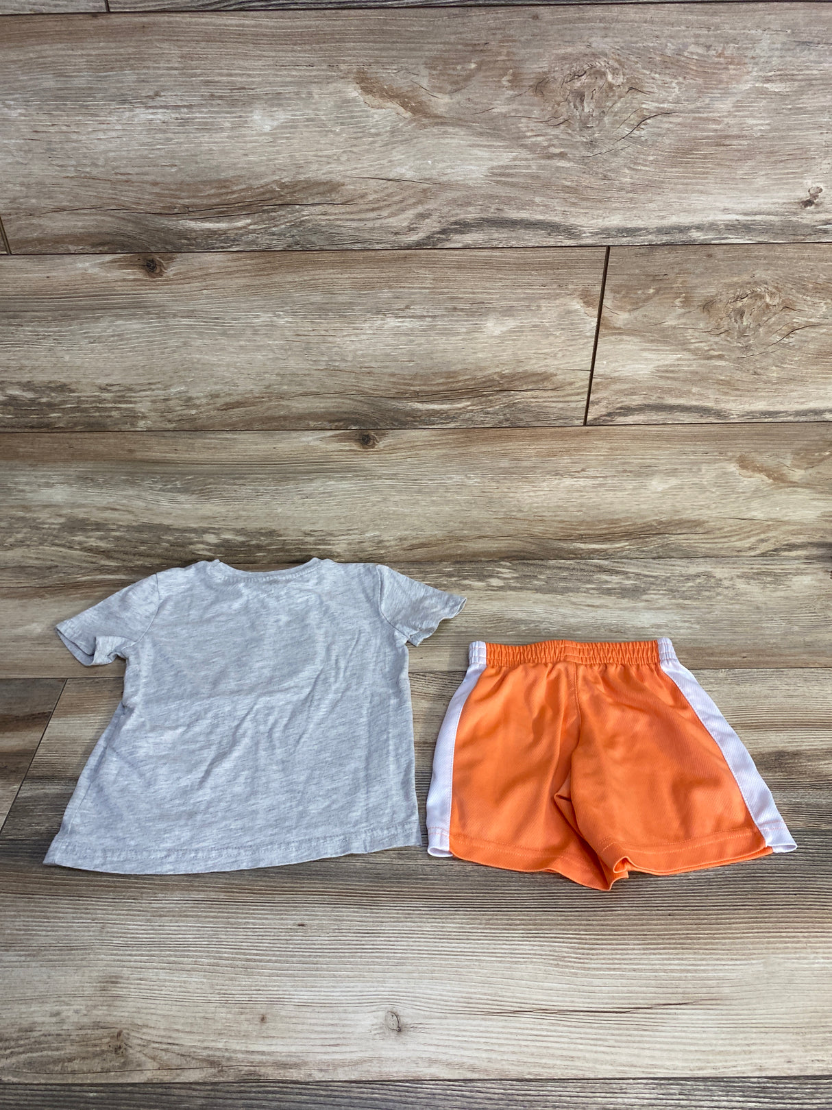 Hurley 2pc Shirt & Shorts Gray sz 4T