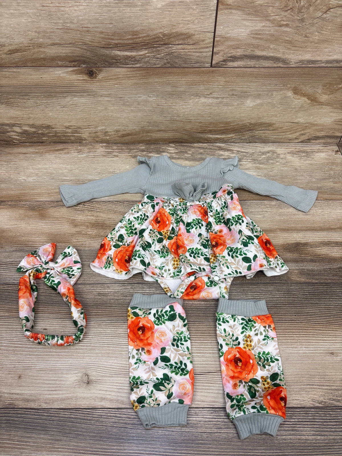 Long Sleeve Ribbed Floral 3pc Bodysuit Dress, Leg Warmers, & Headband Set Green sz 3-6m