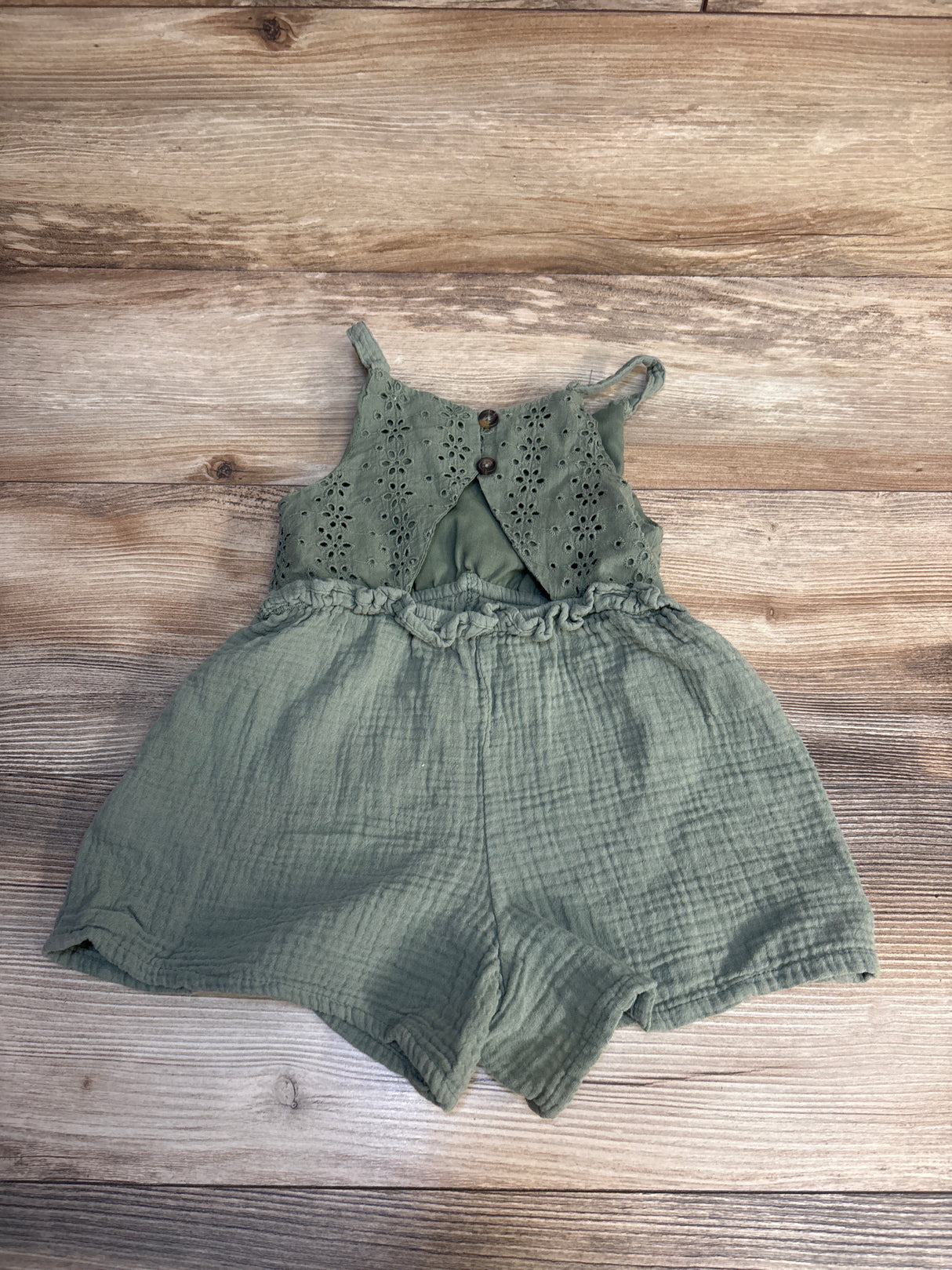 Cupcake & Cashmere Eyelet Trim Gauze Romper Olive sz 4T